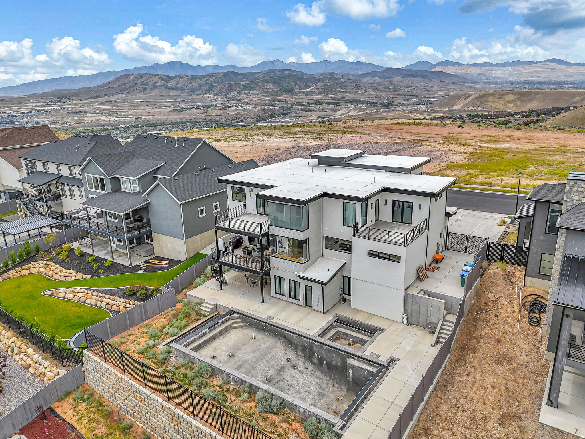 main property photo 82