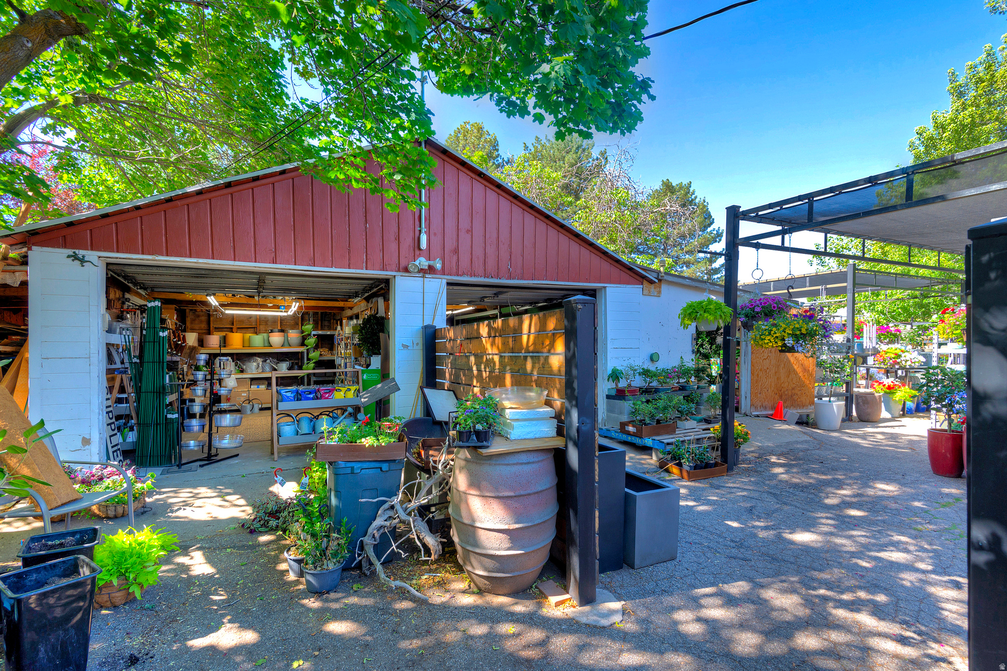 main property photo 15