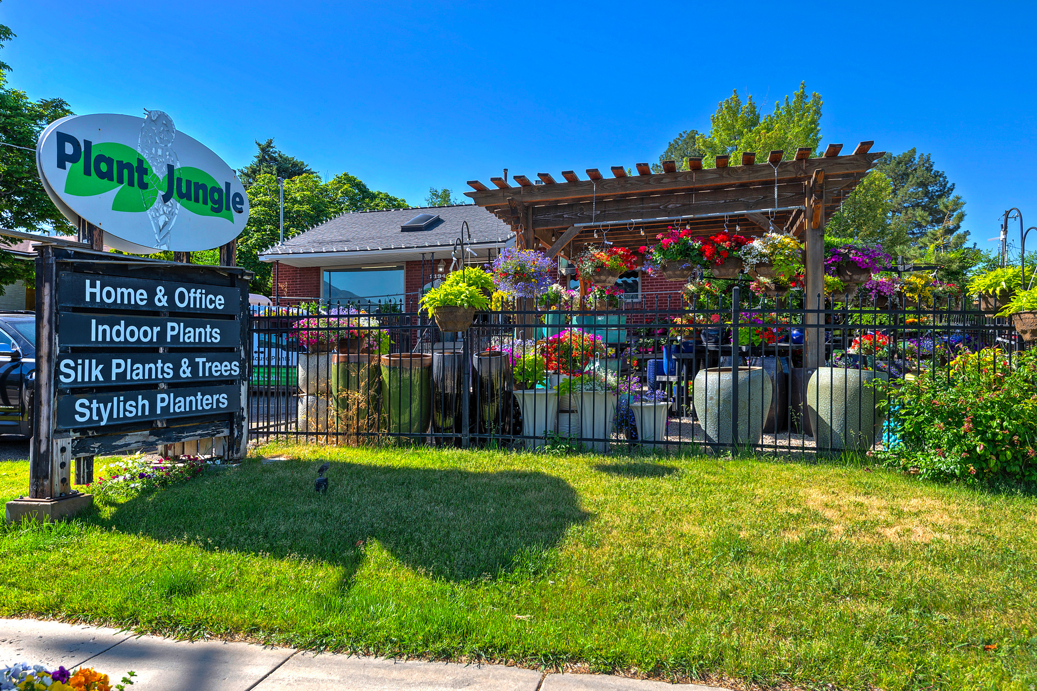 main property photo 32