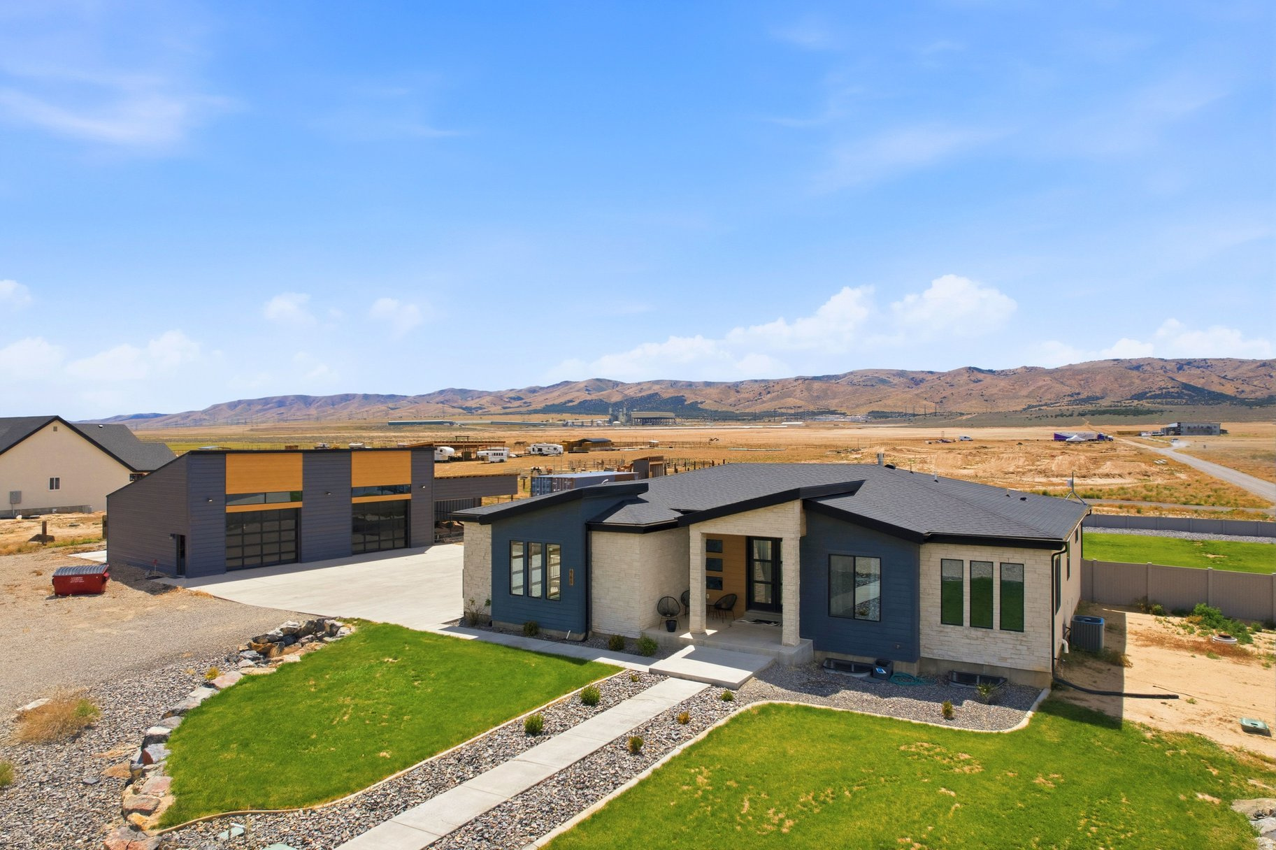 main property photo 24