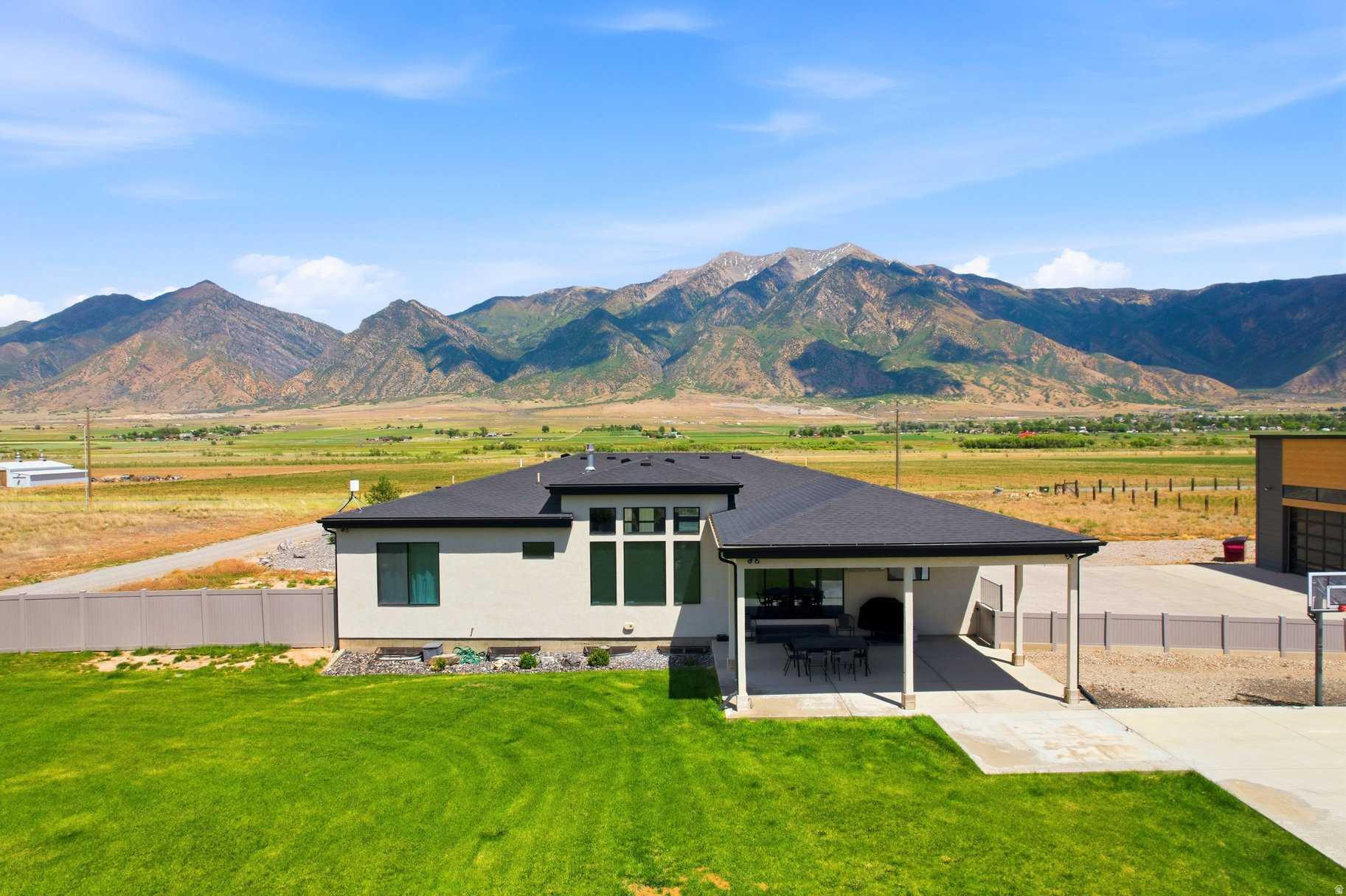 main property photo 58