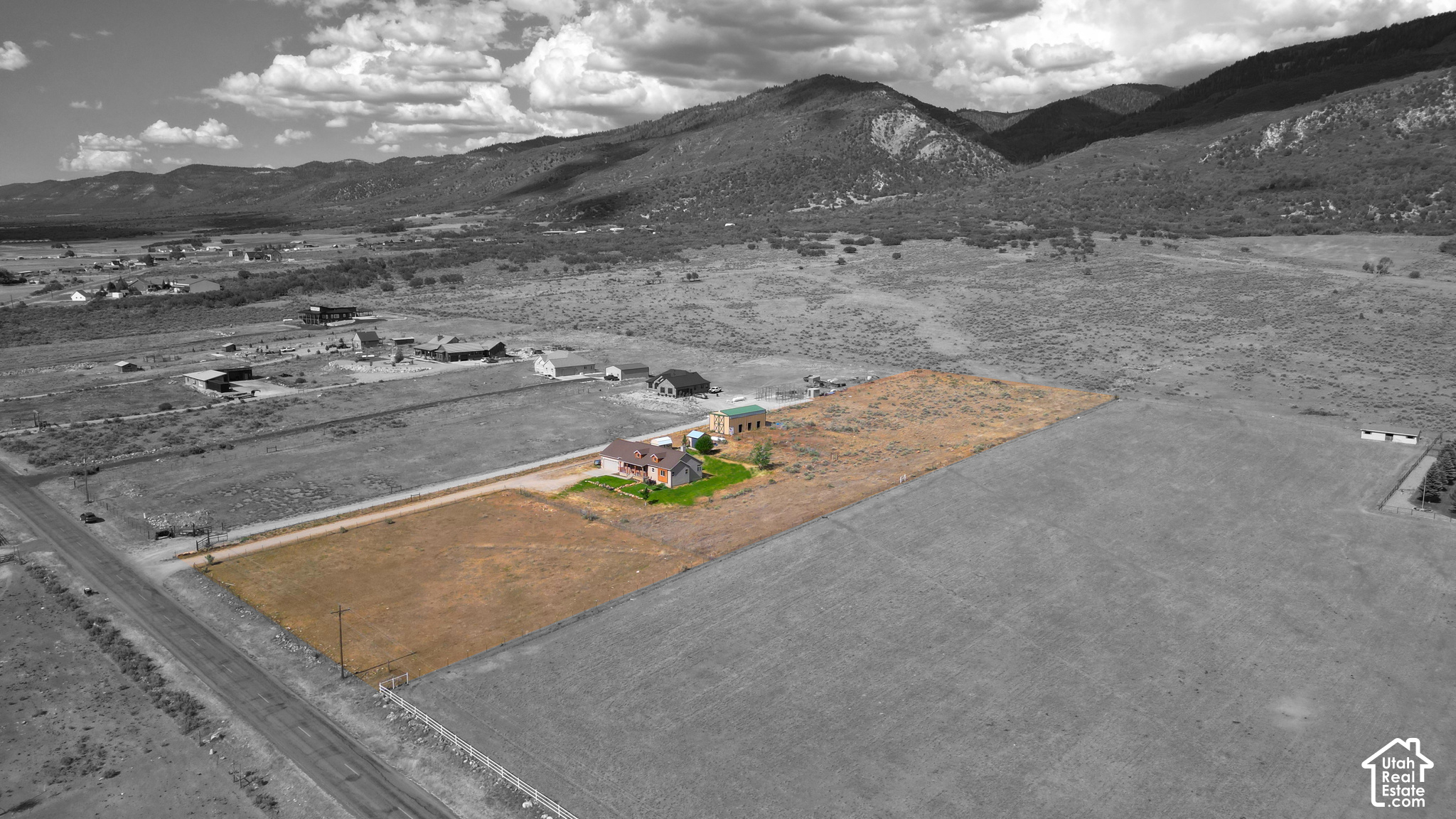 main property photo 30