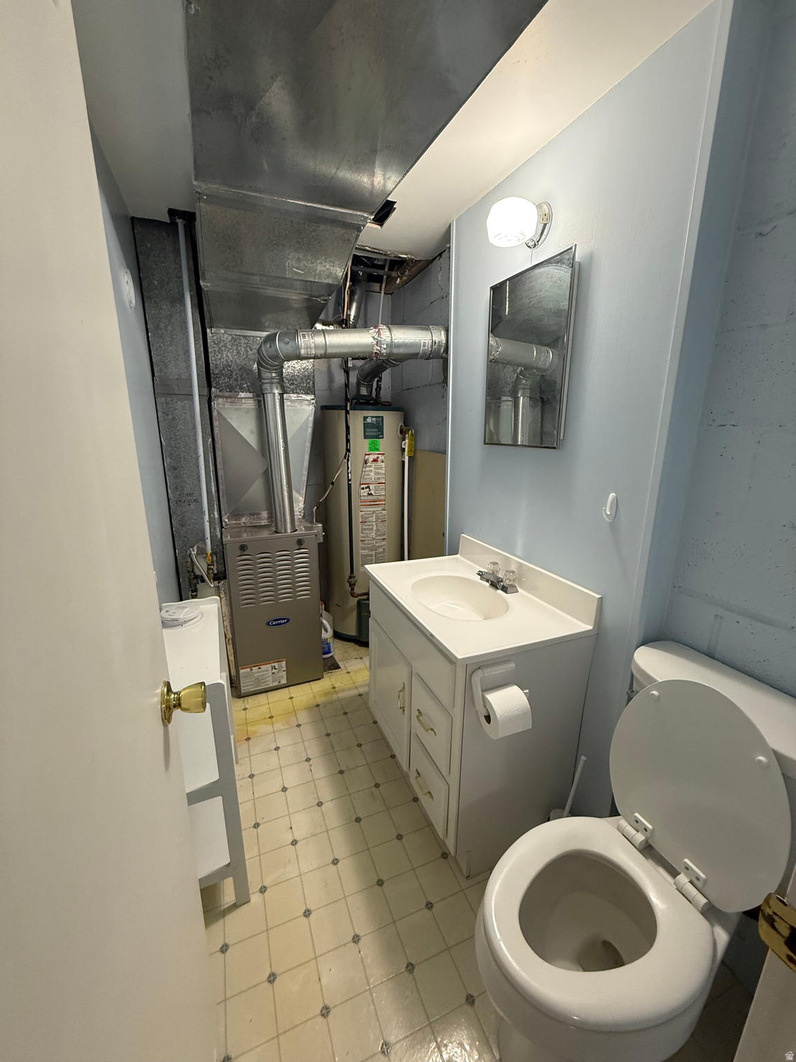 main property photo 12