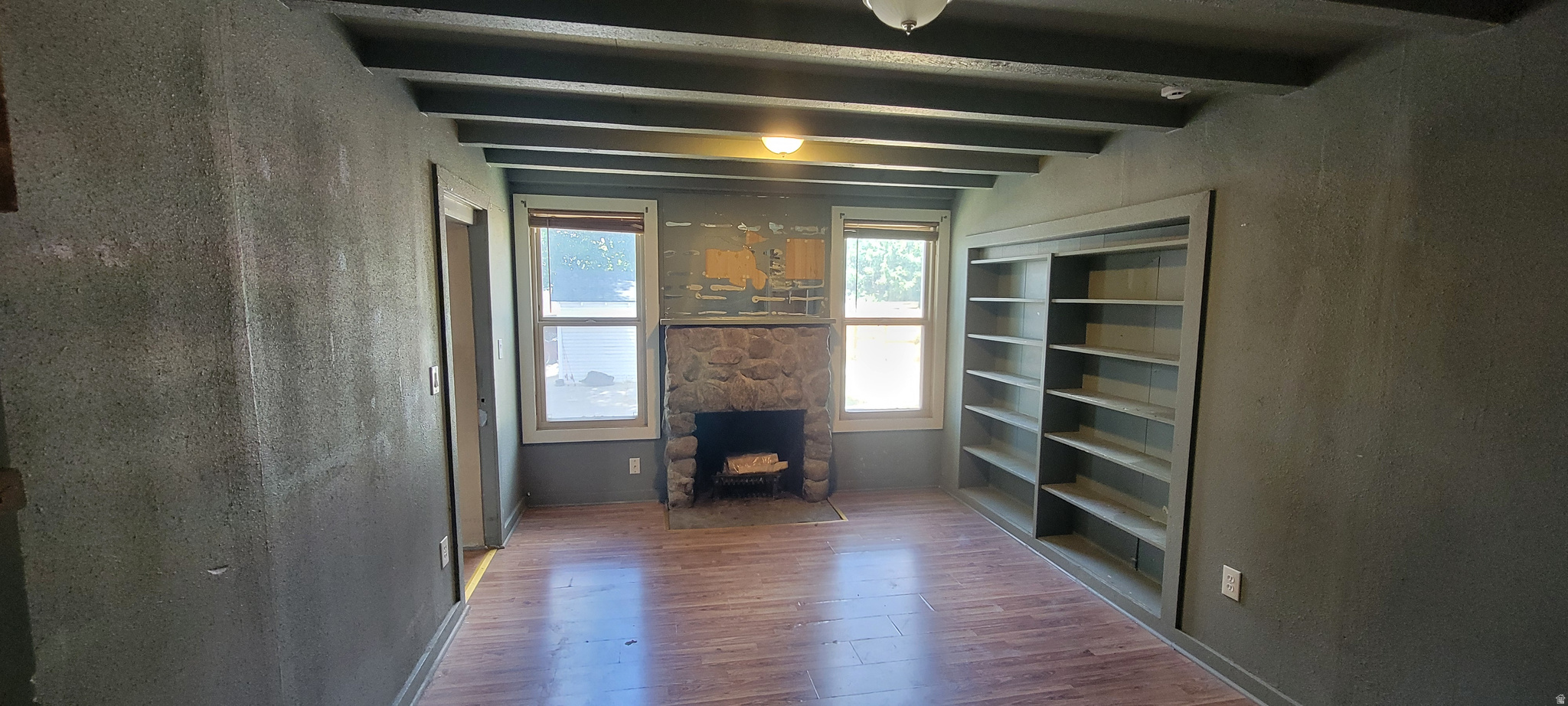 main property photo 14
