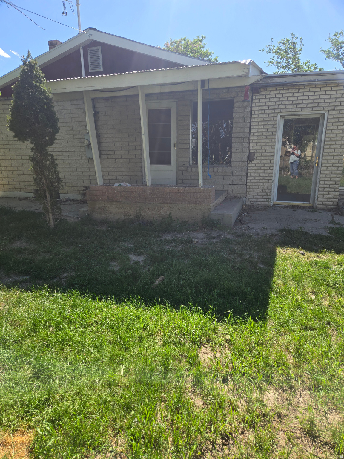 main property photo 16