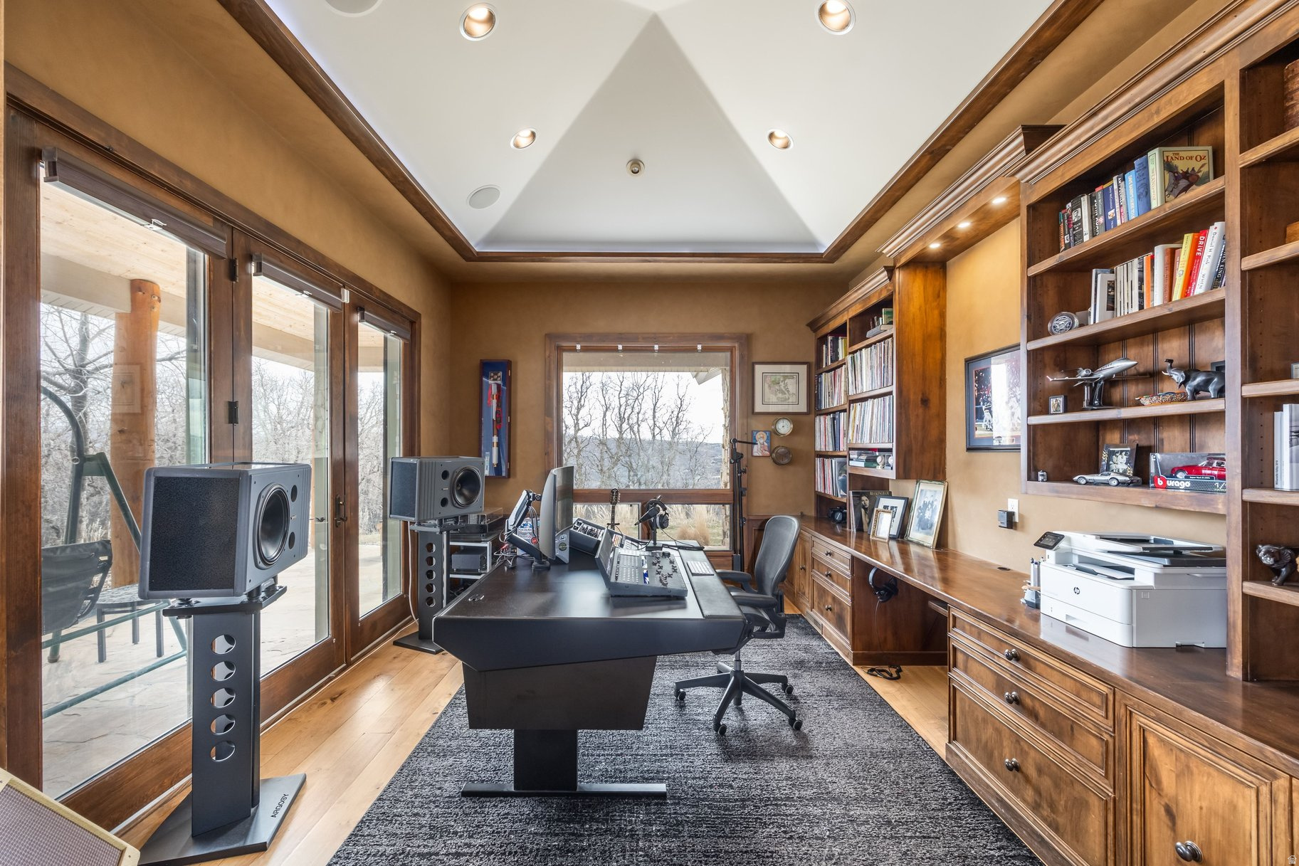 main property photo 33