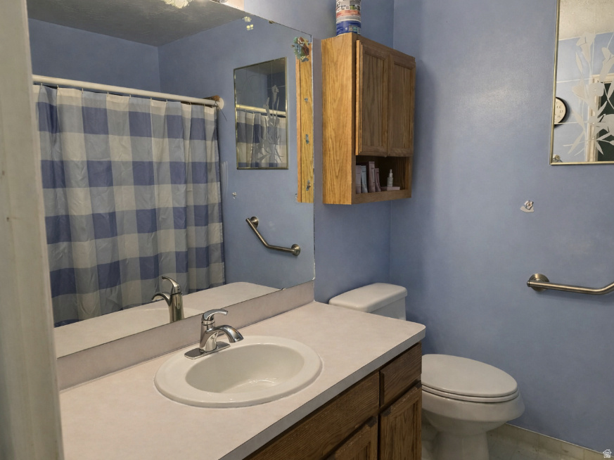 main property photo 12