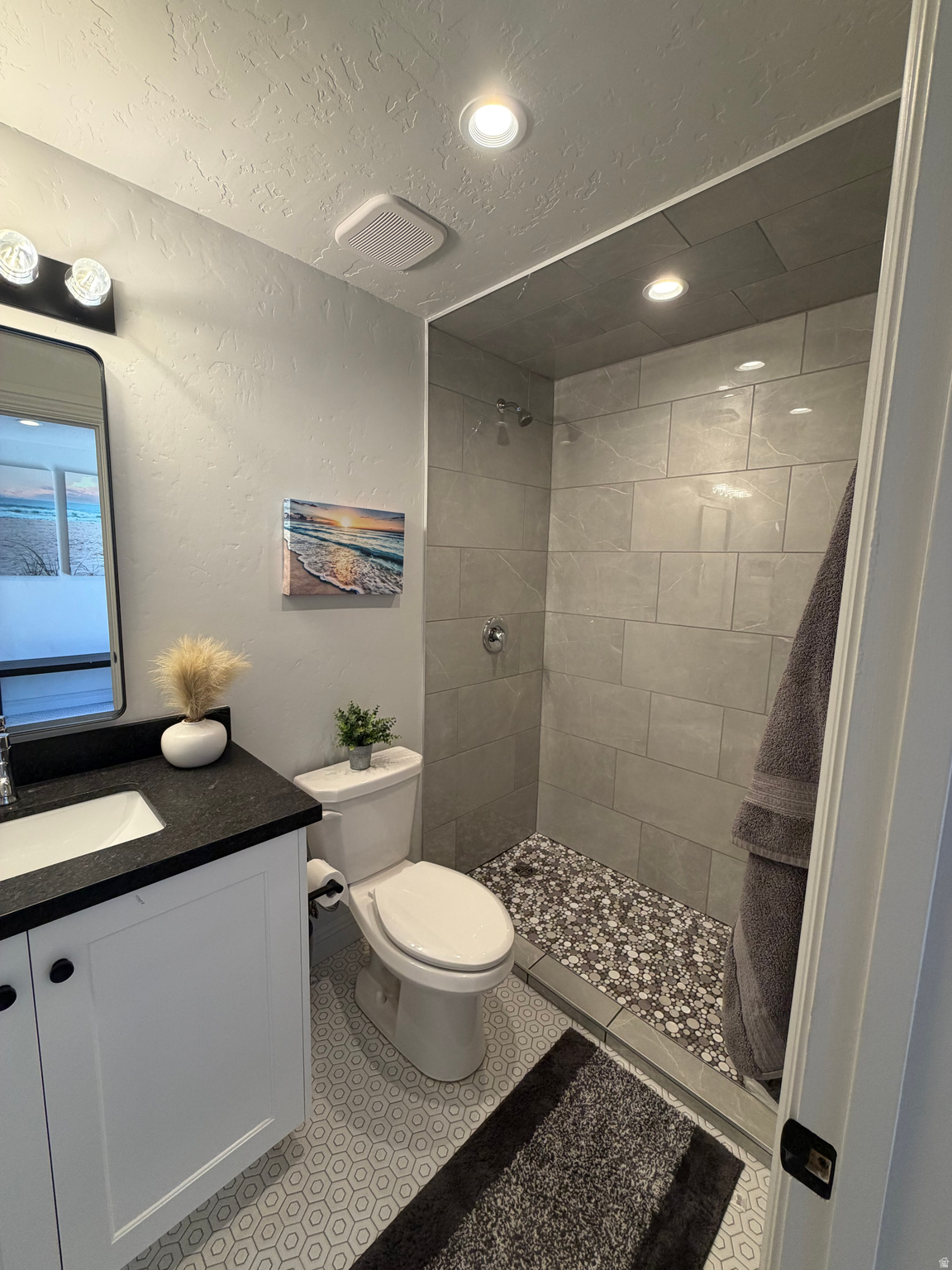 main property photo 70
