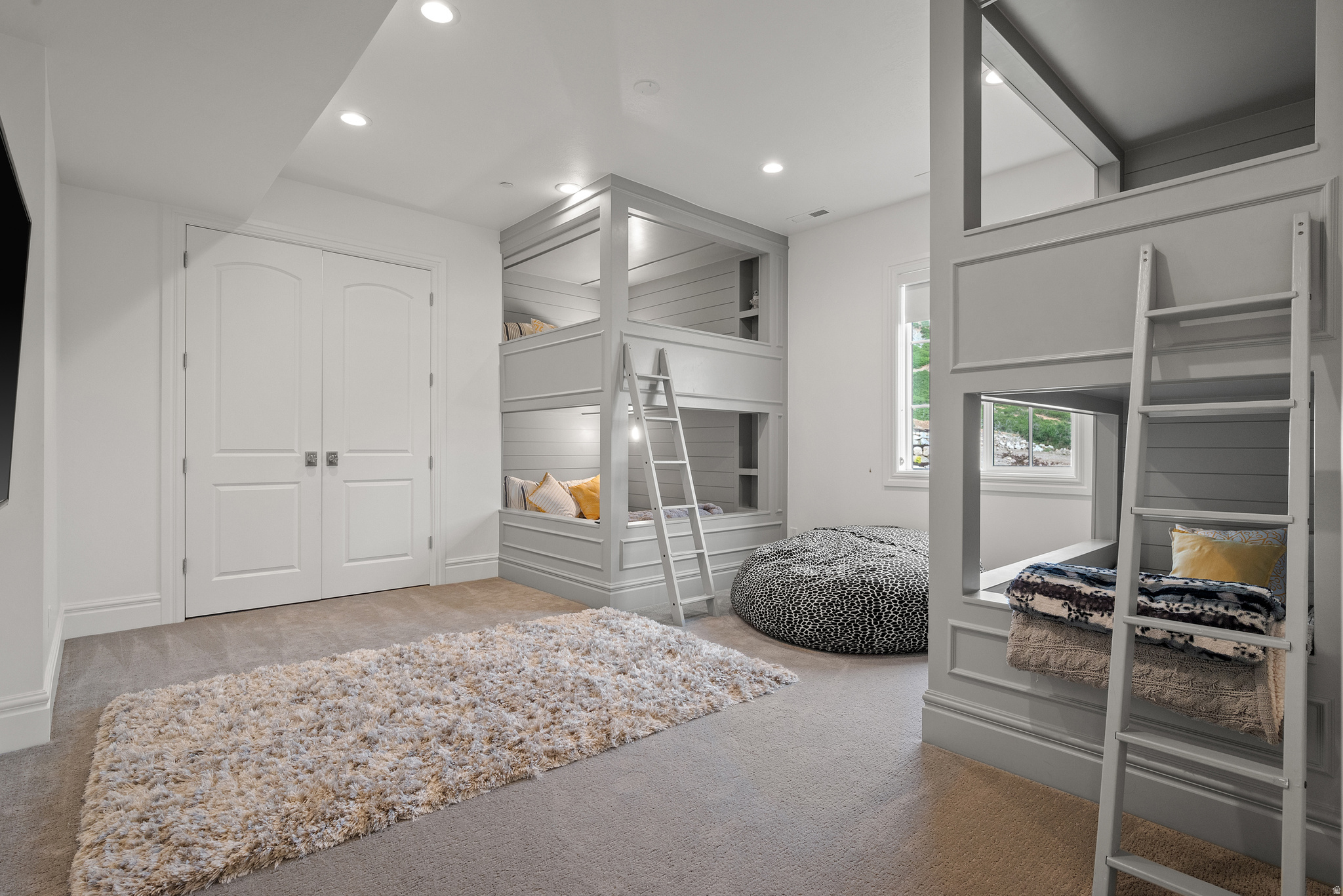 main property photo 74