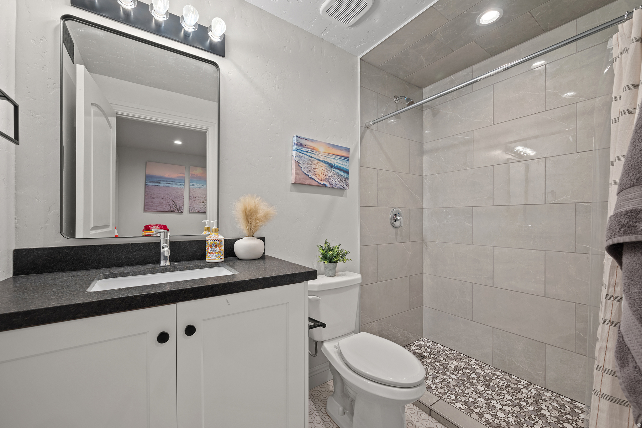 main property photo 81