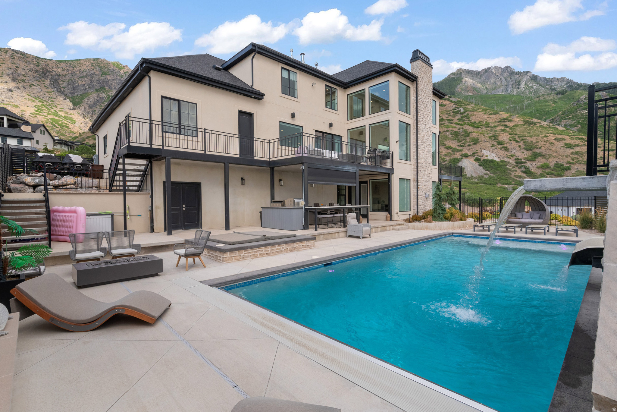 main property photo 88