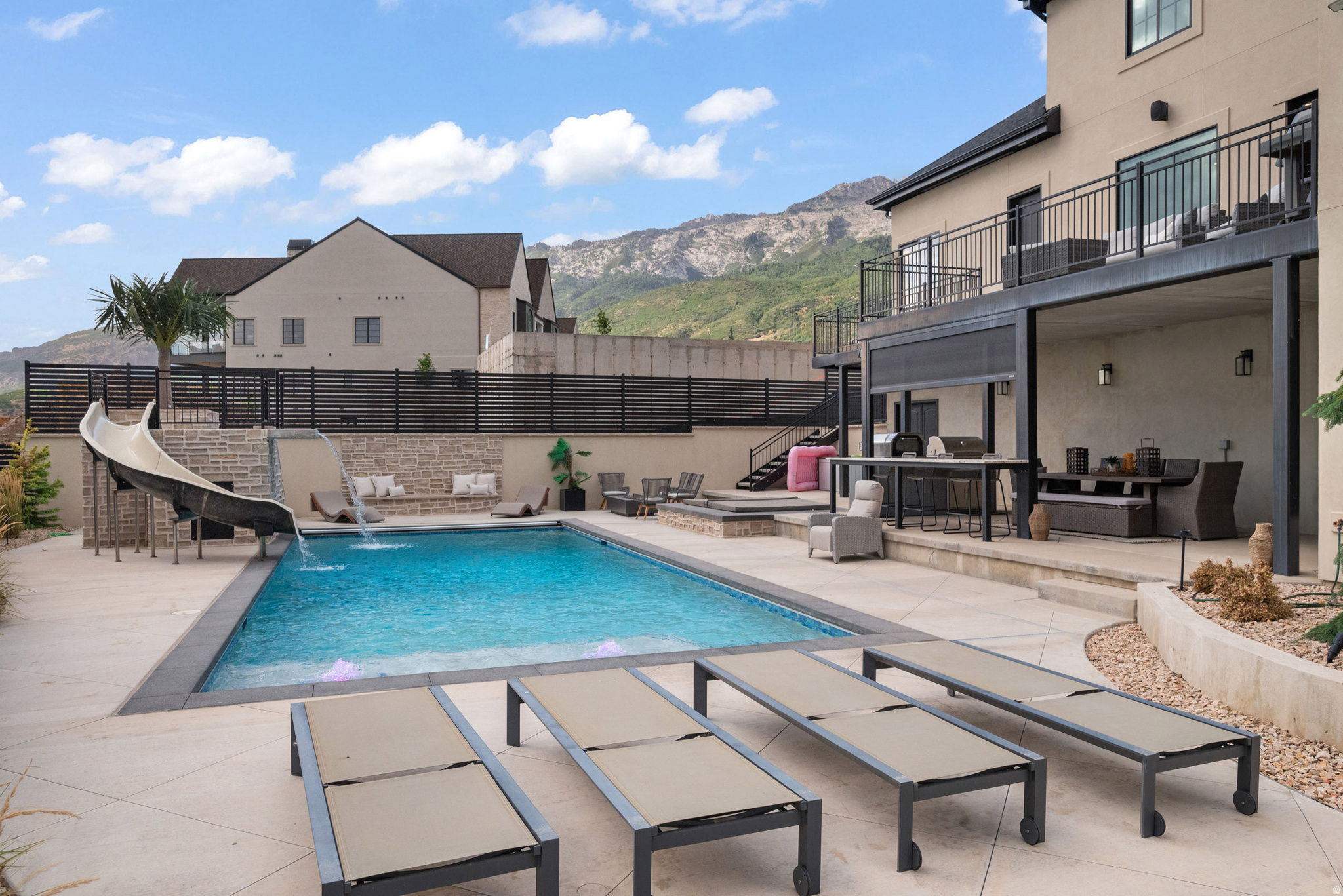 main property photo 89