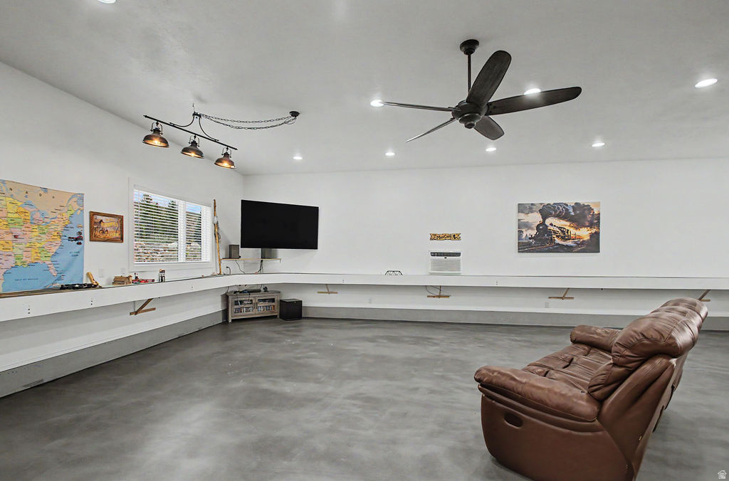 main property photo 89