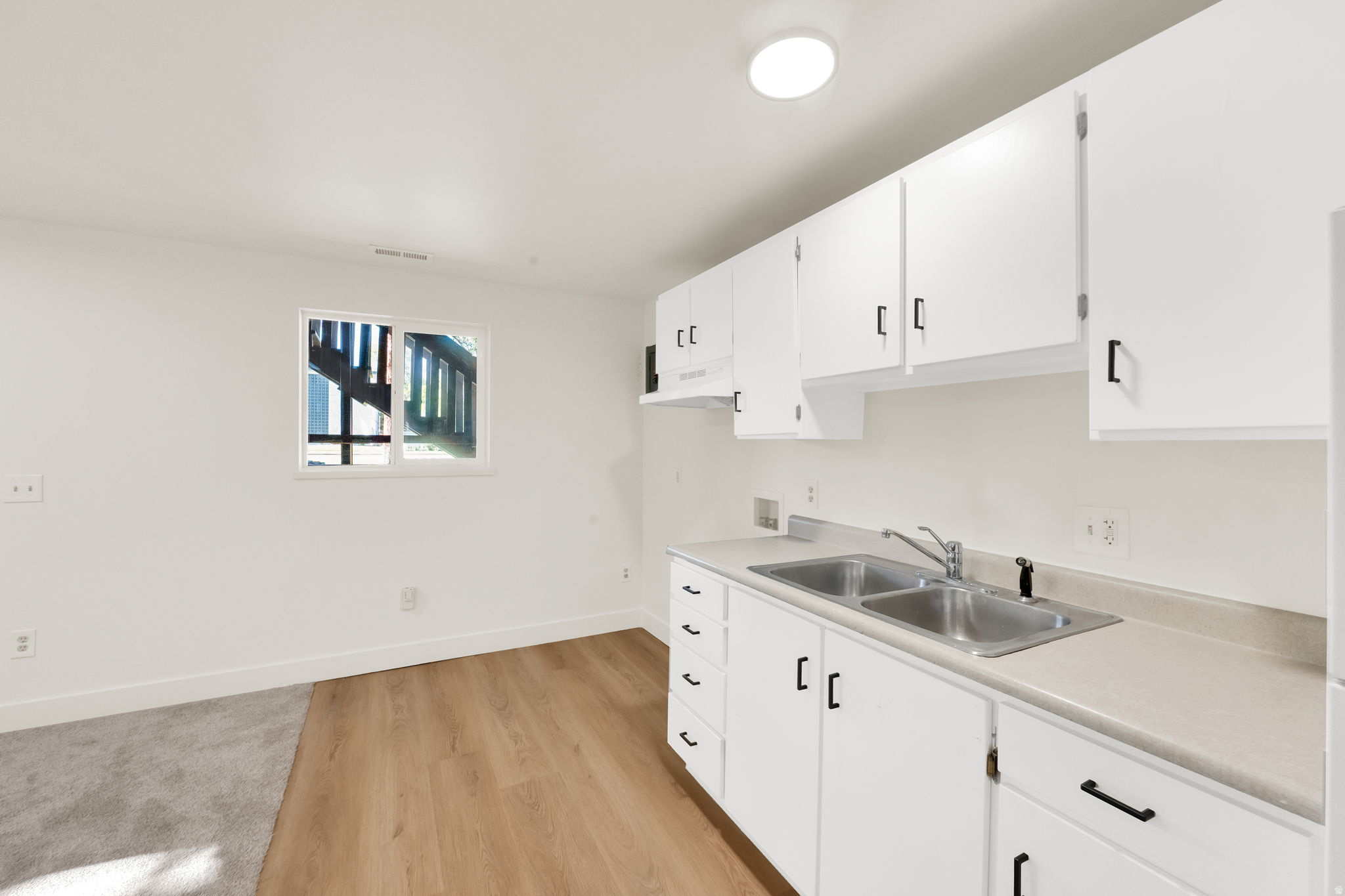 main property photo 74