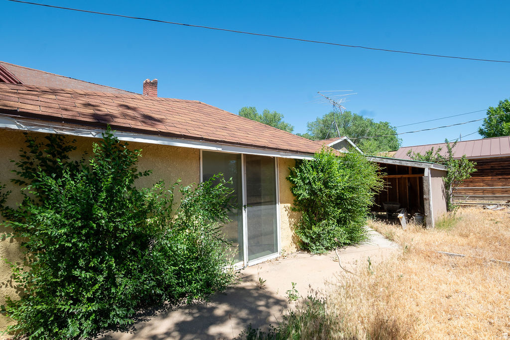 main property photo 11