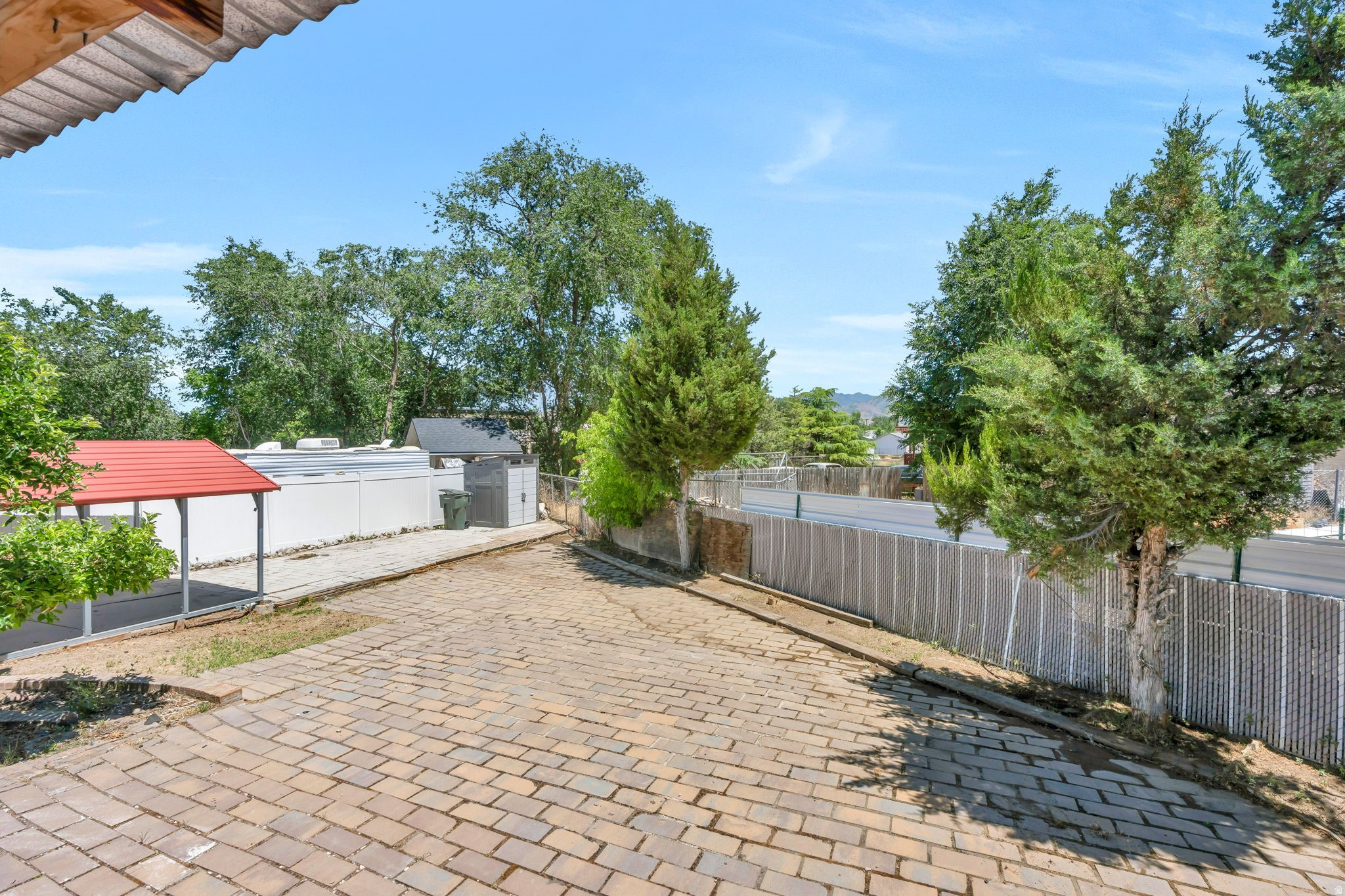main property photo 21