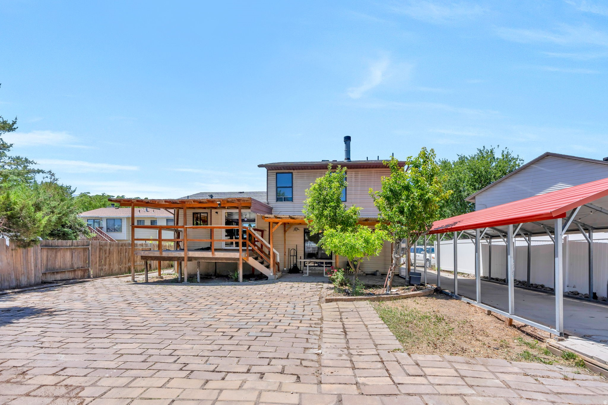 main property photo 24