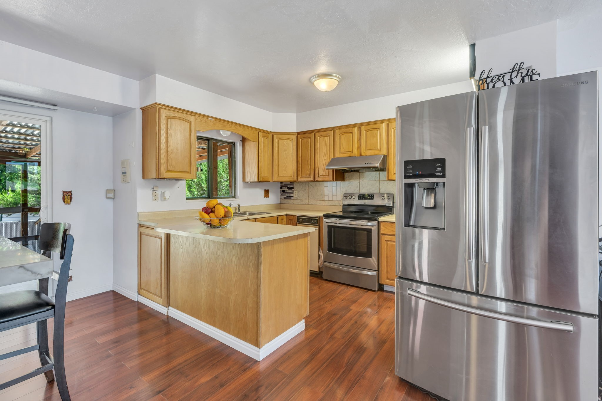 main property photo 7