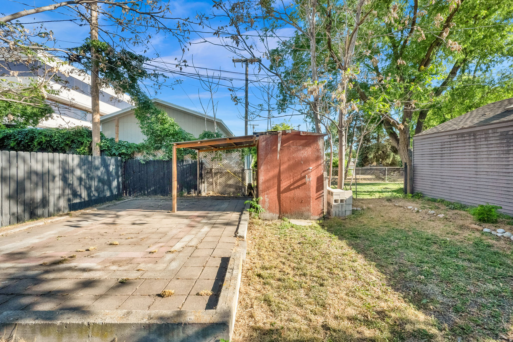 main property photo 22