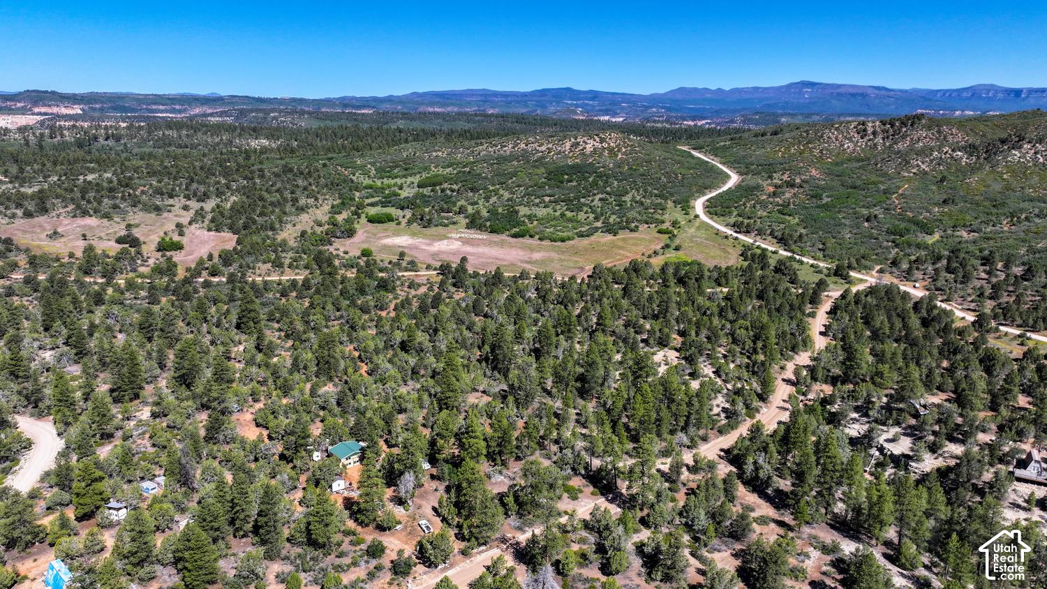 main property photo 8