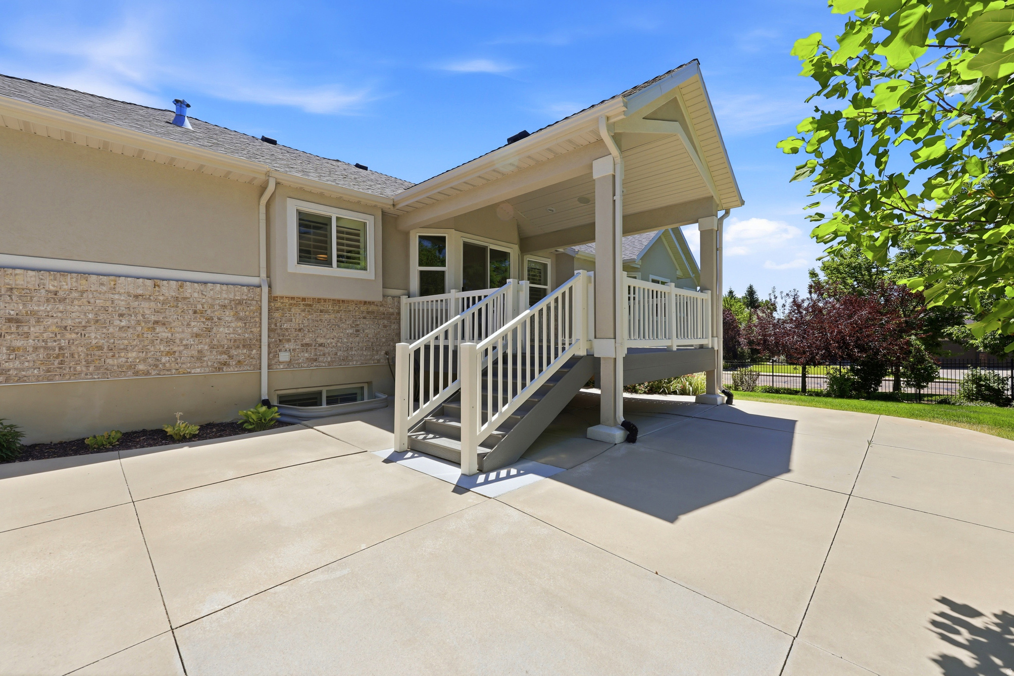 main property photo 51