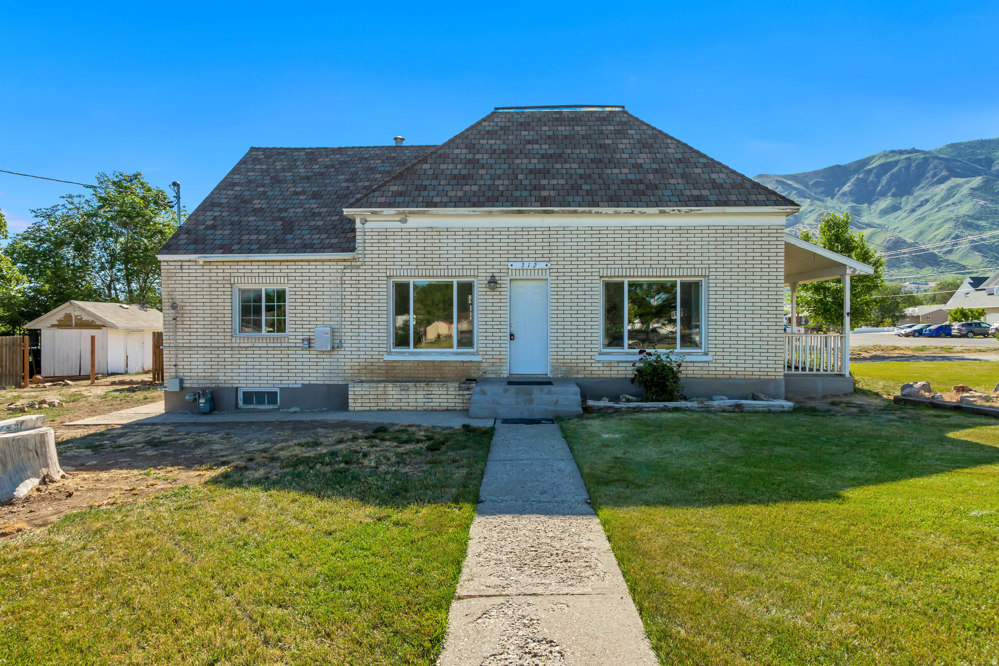 main property photo 3