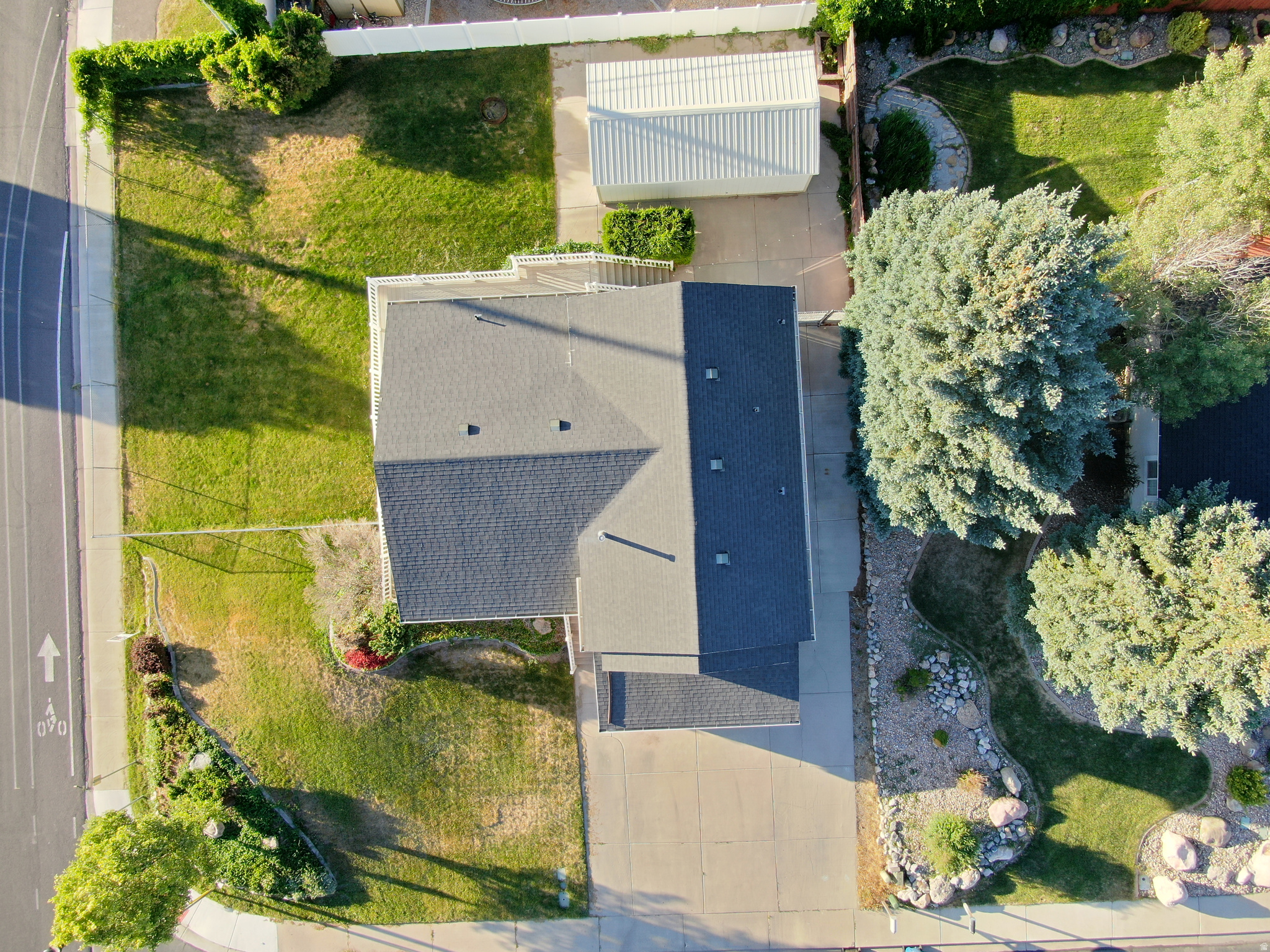 main property photo 41