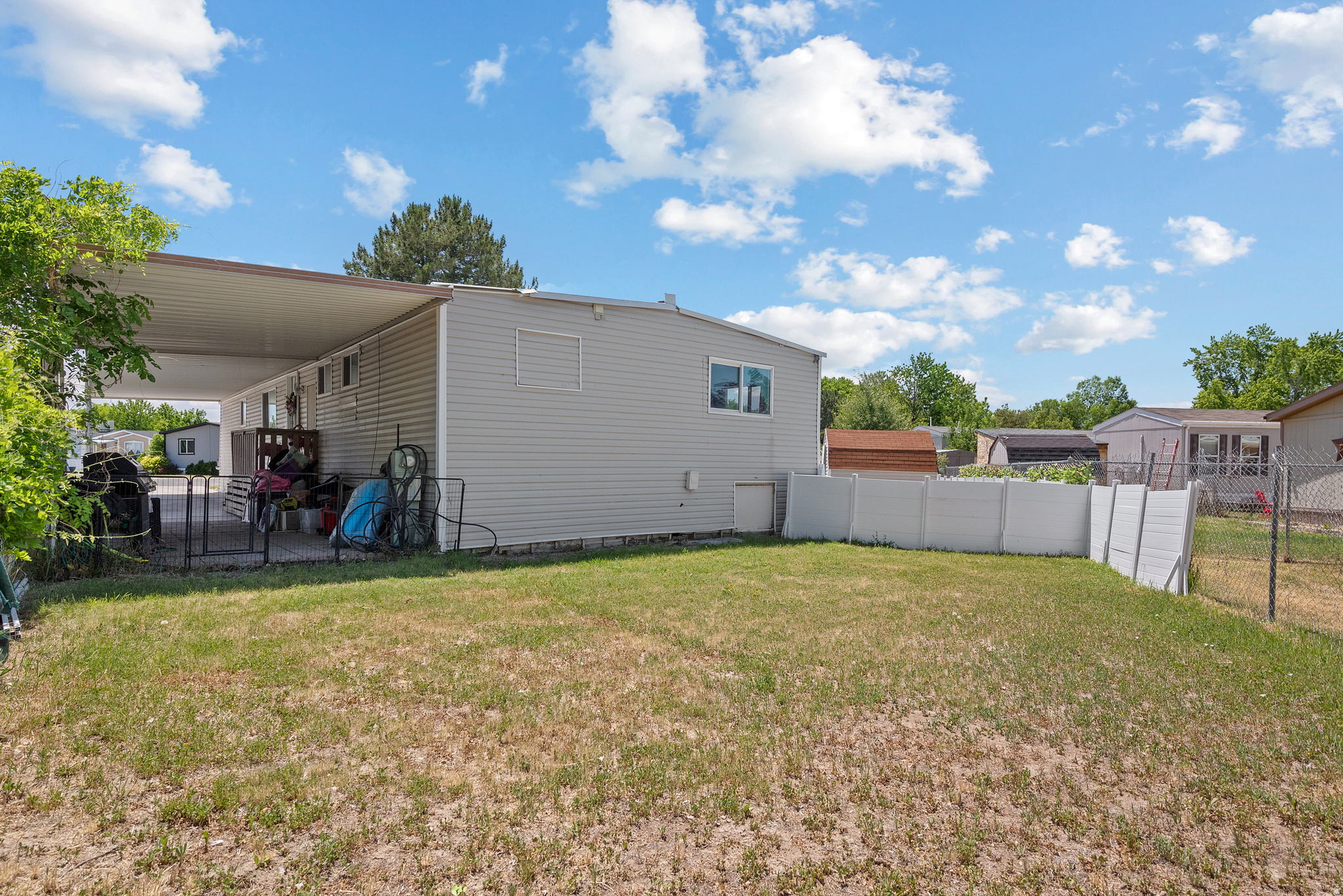 main property photo 19