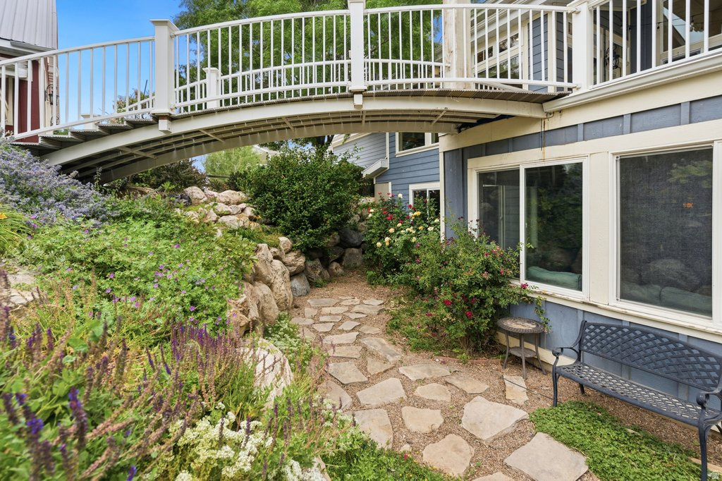 main property photo 104