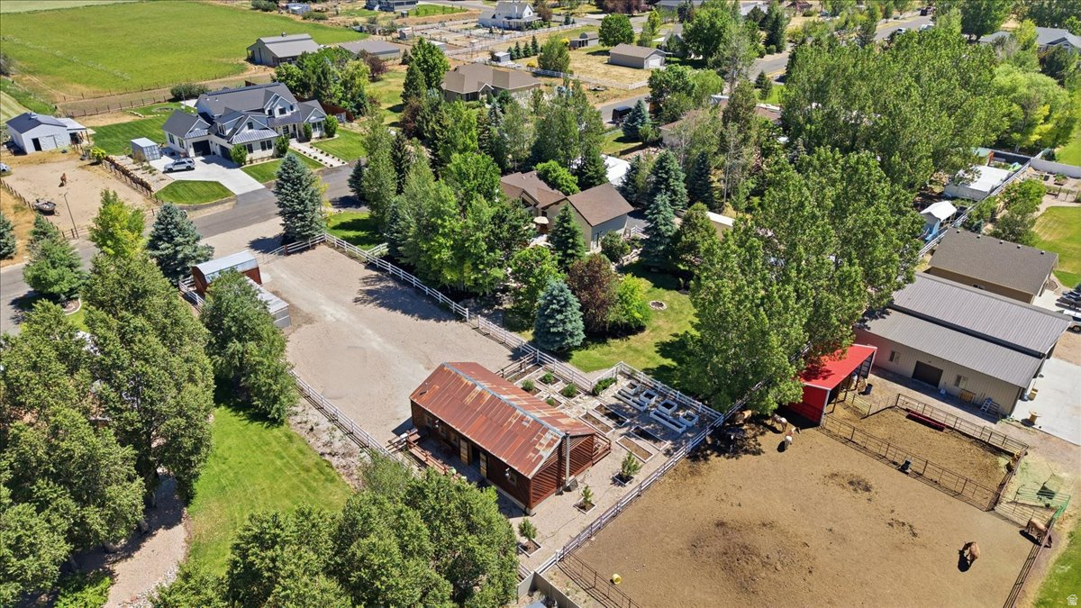 main property photo 74