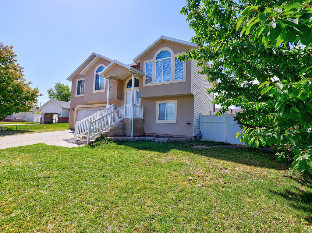 main property photo 35