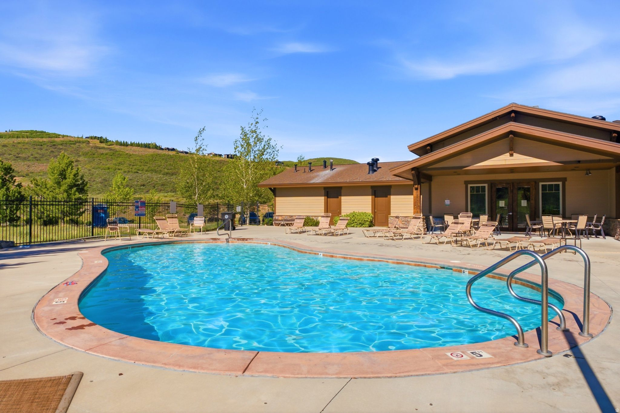 main property photo 48