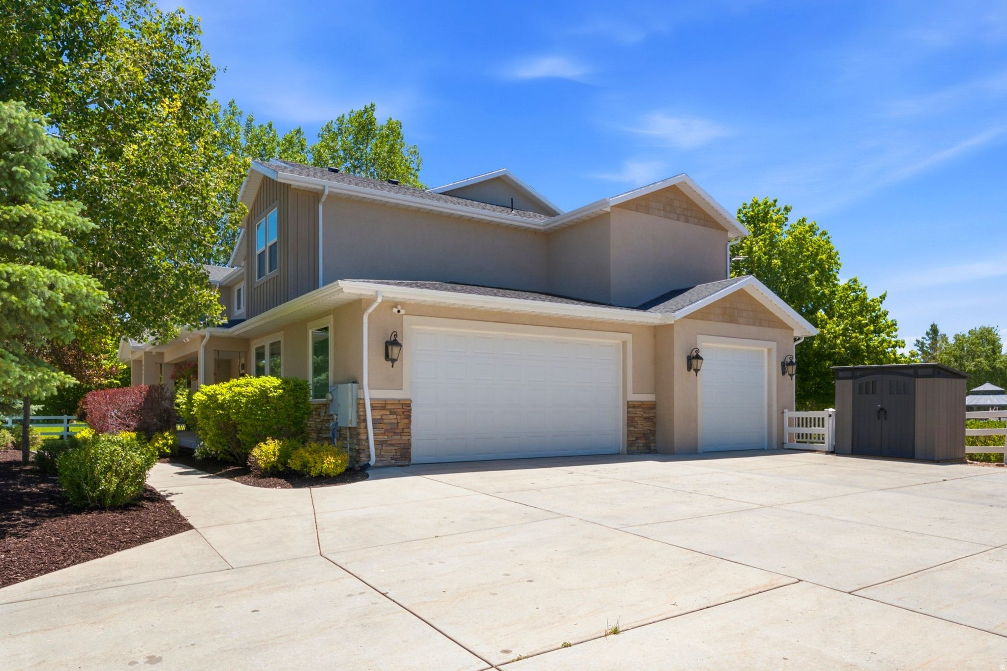 main property photo 80