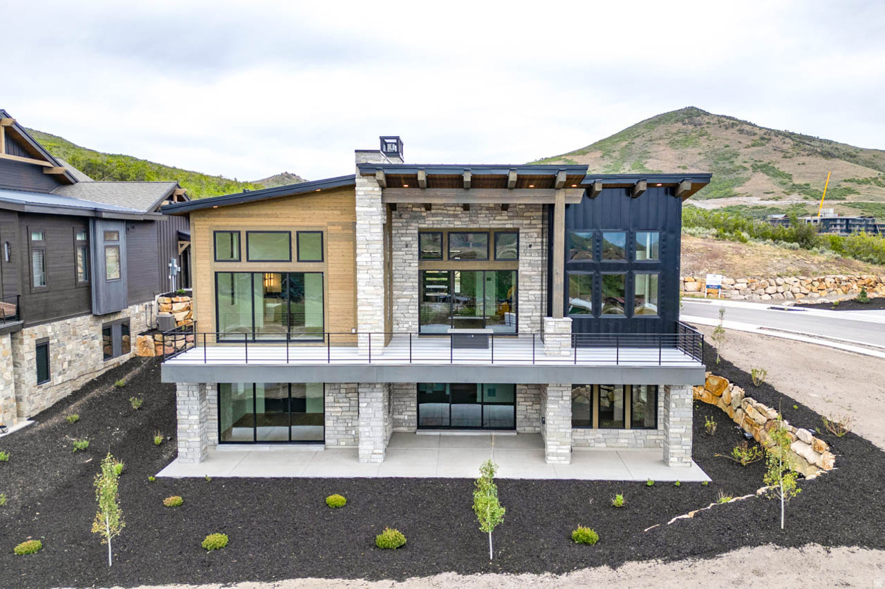 main property photo 73