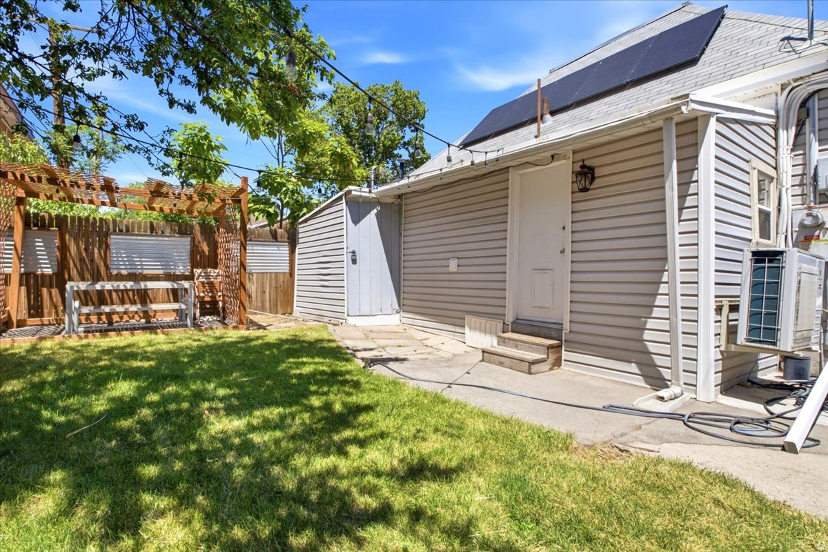 main property photo 16