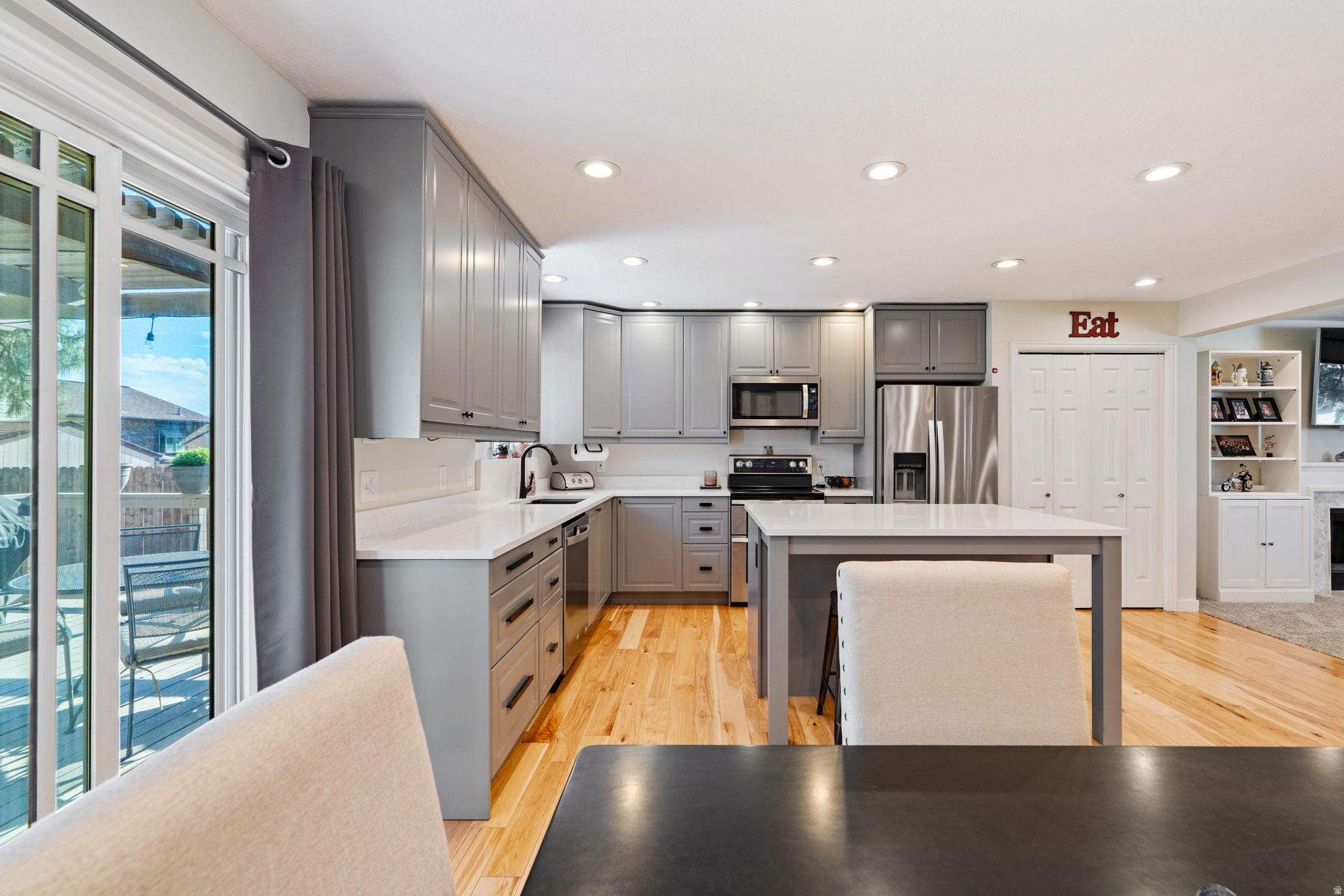 main property photo 59