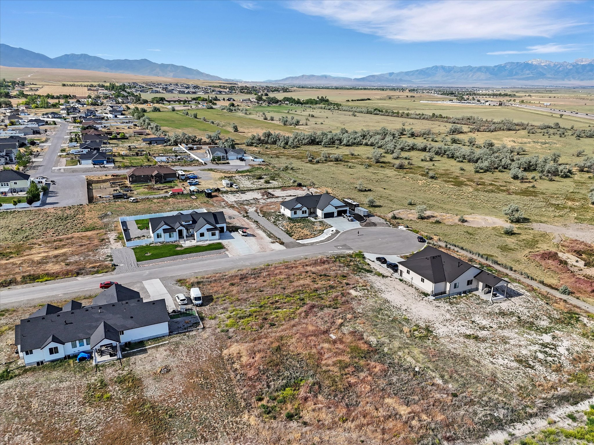 main property photo 6