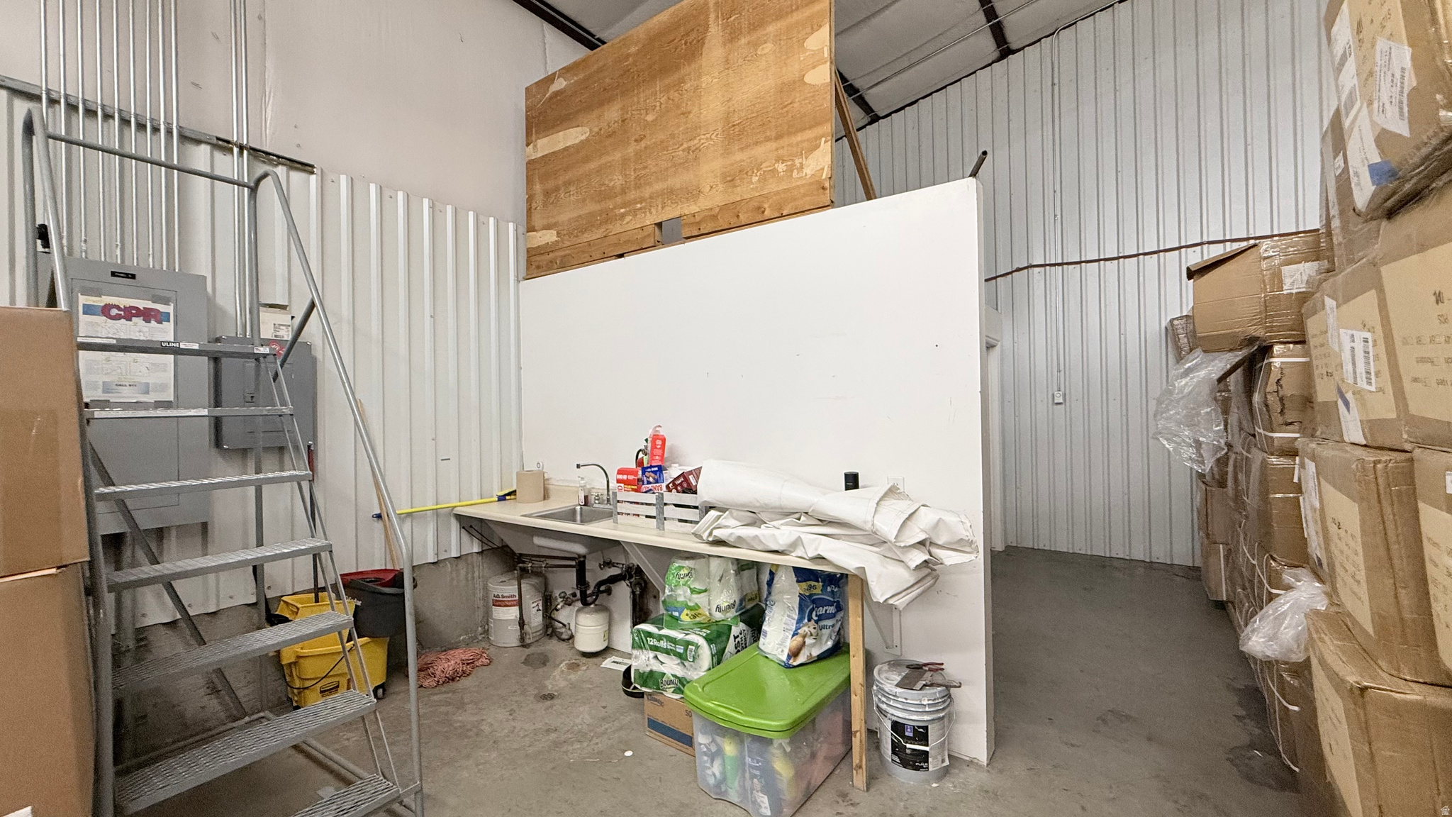 main property photo 16