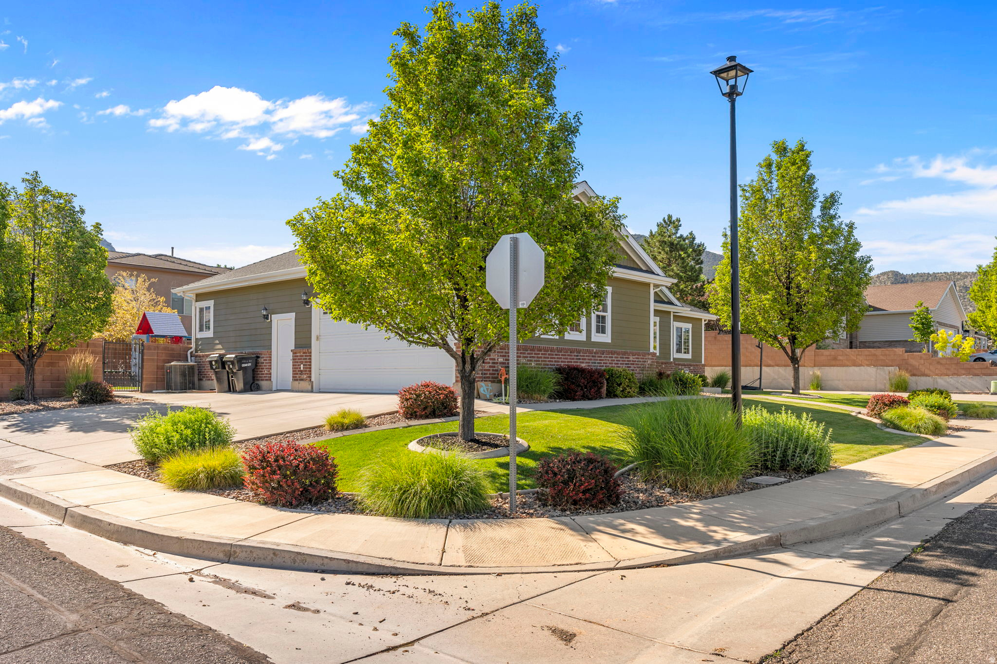 main property photo 14