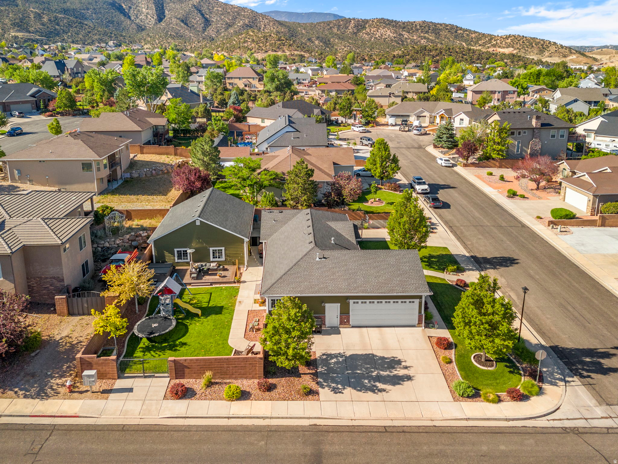 main property photo 8