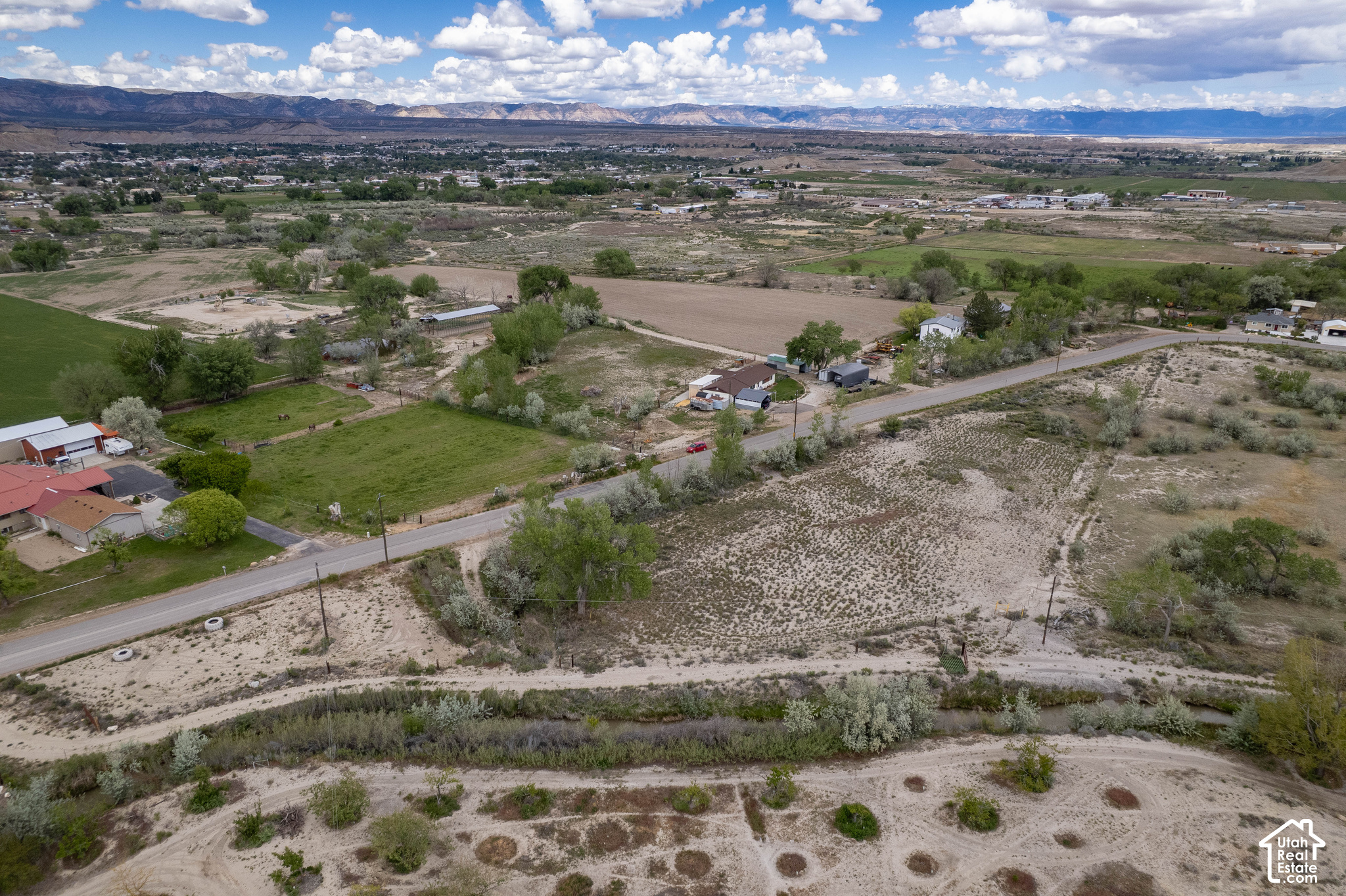 main property photo 13