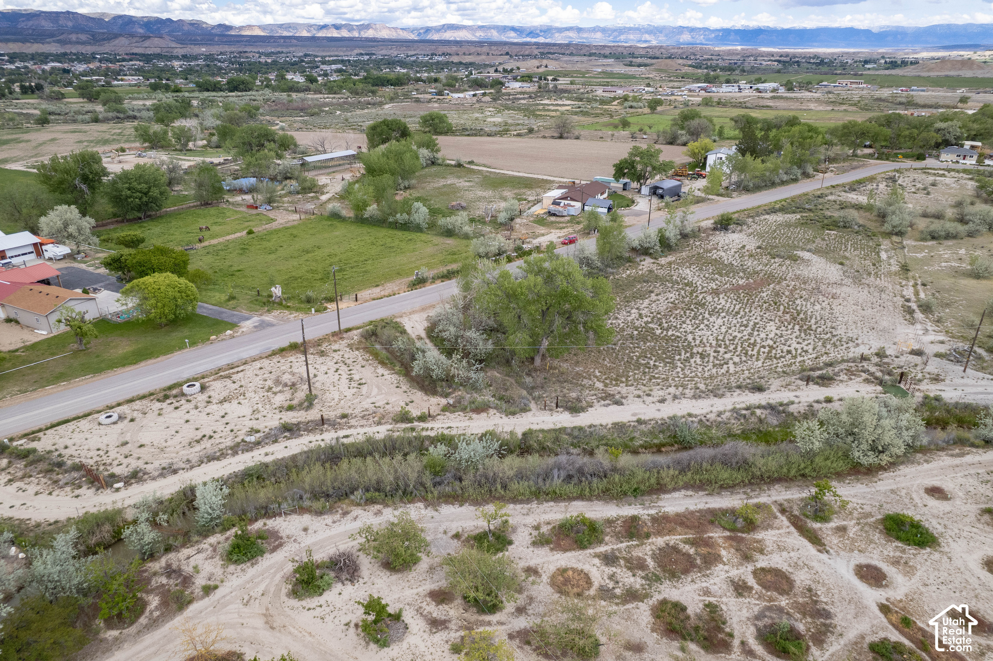main property photo 16