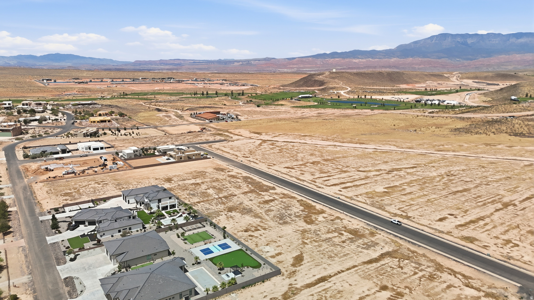 main property photo 11