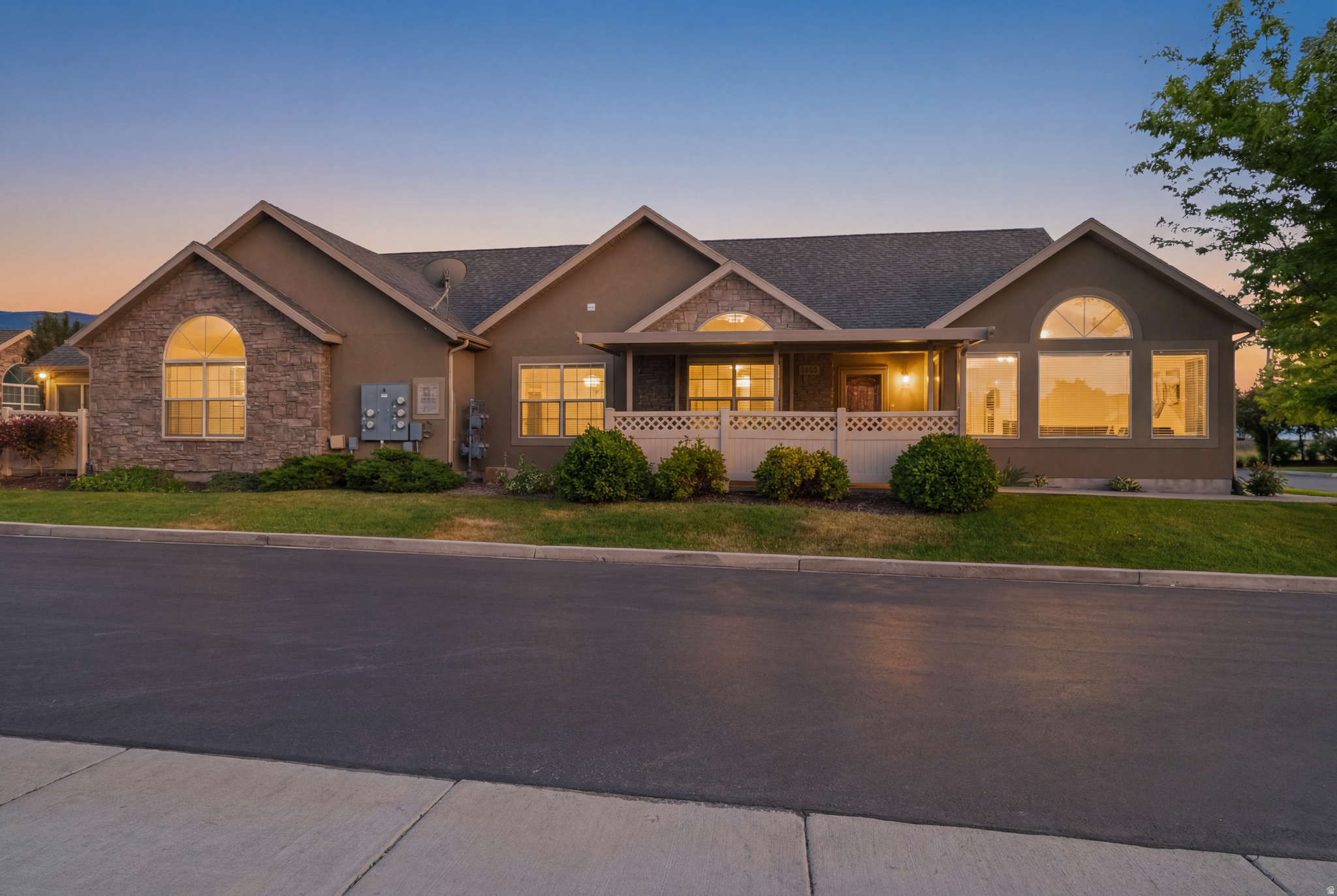 main property photo 0