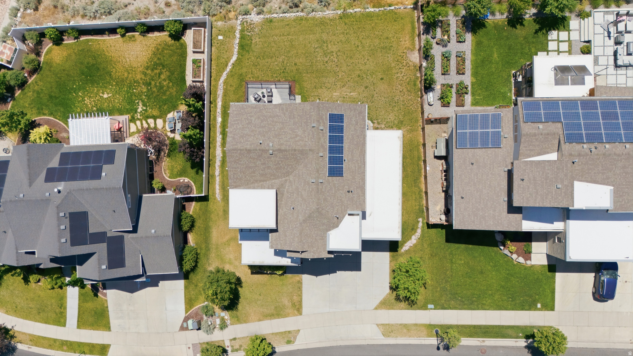 main property photo 49
