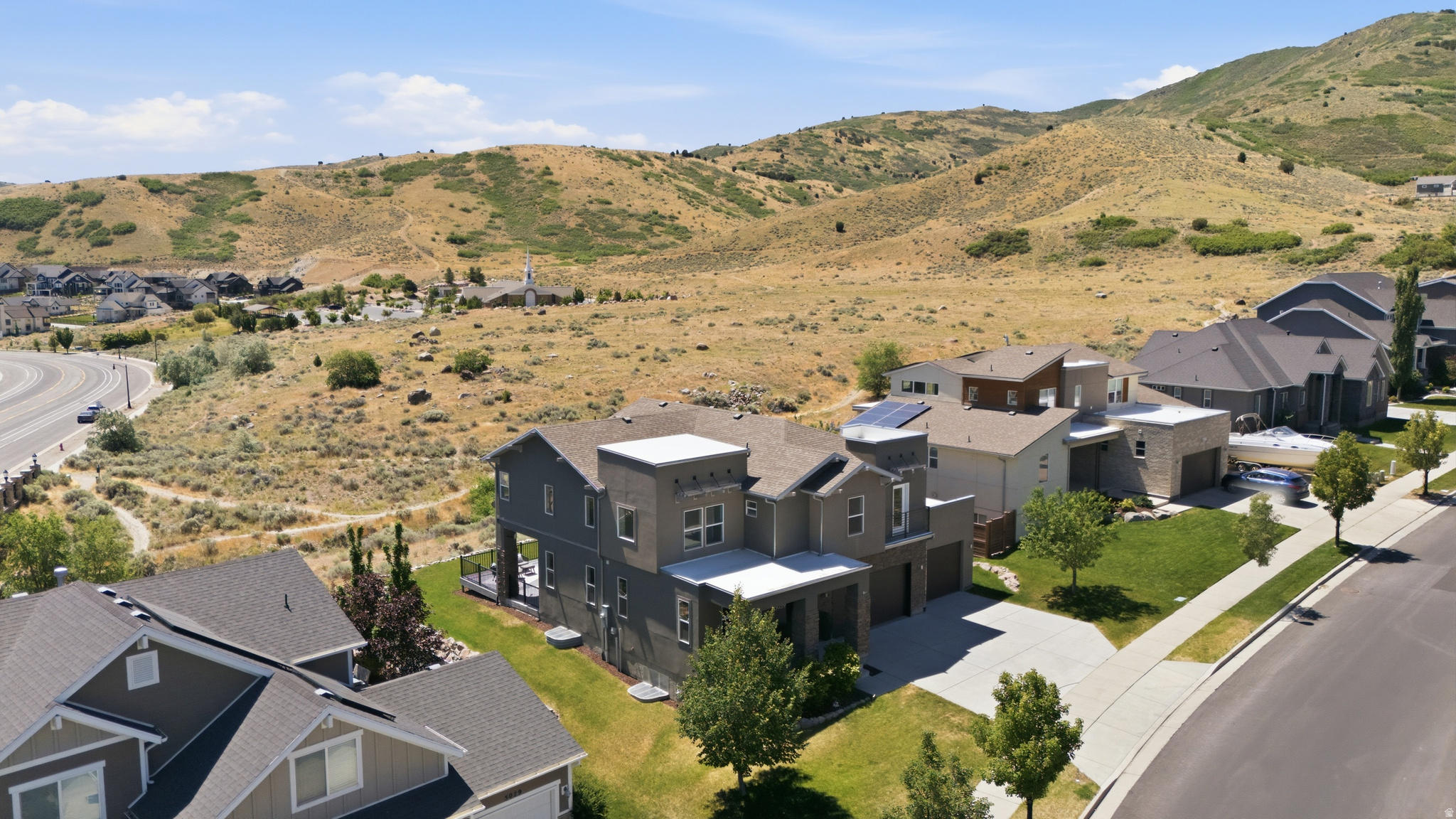 main property photo 51