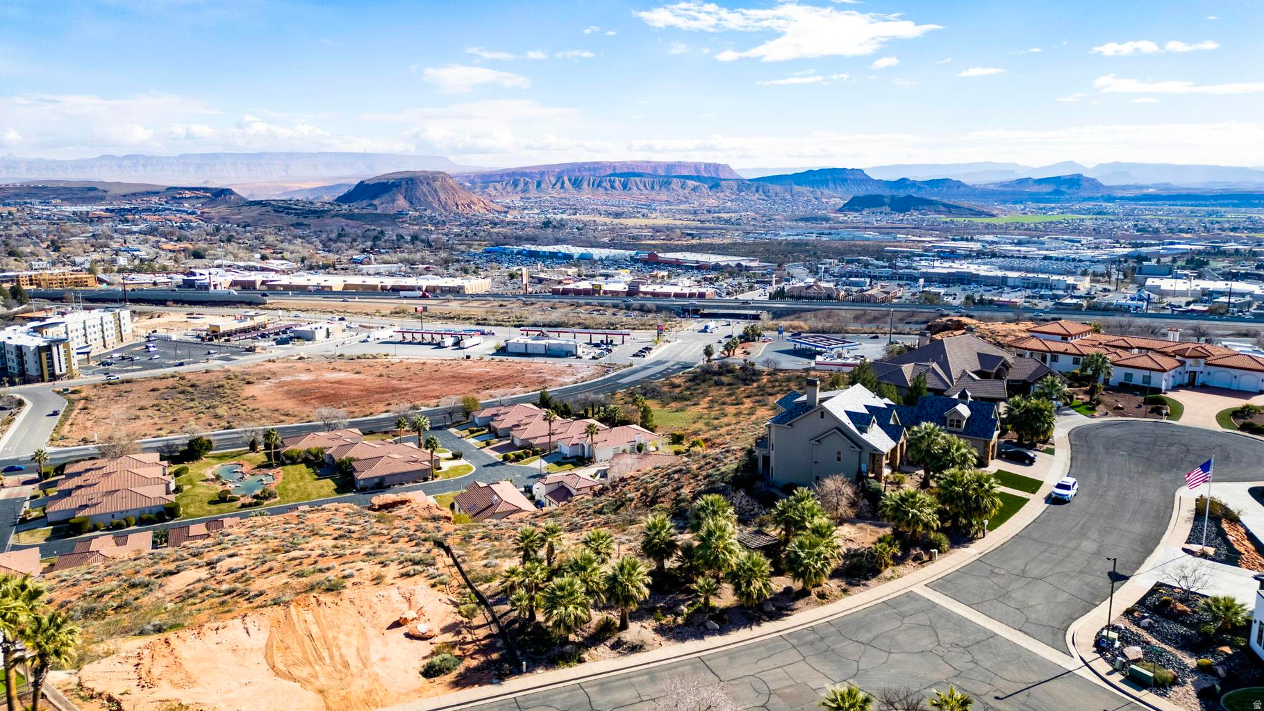 main property photo 40