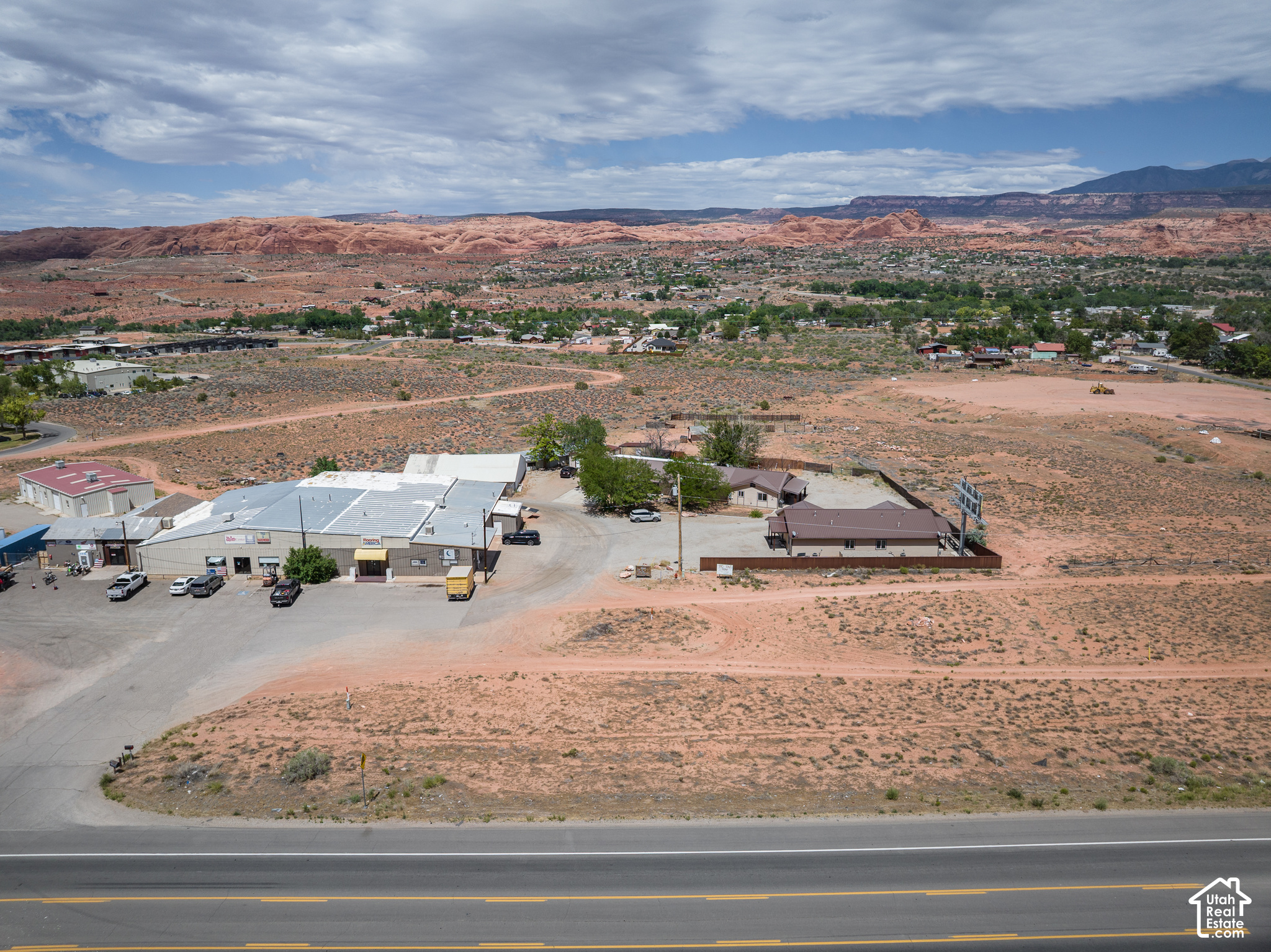 main property photo 34