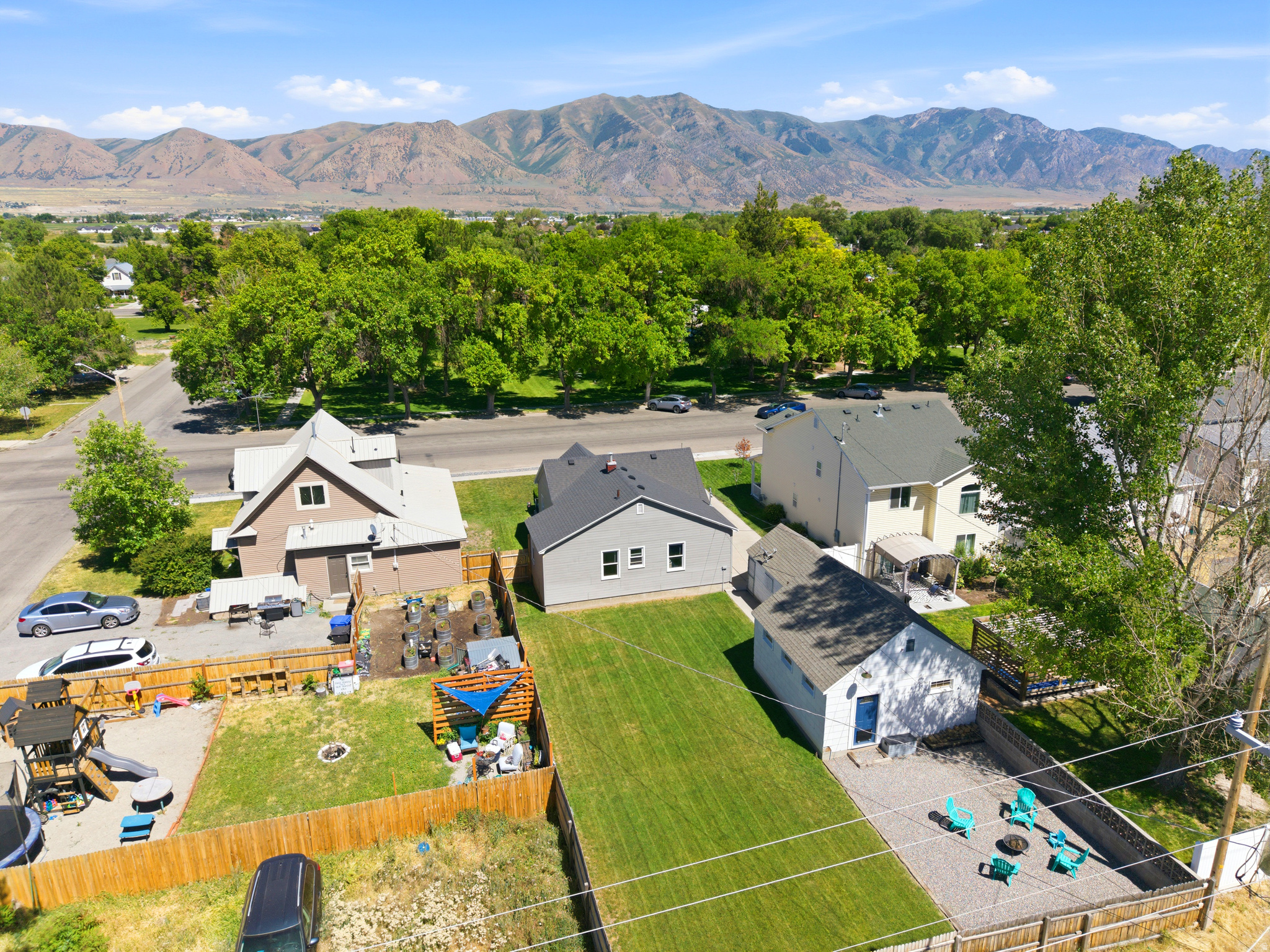 main property photo 45