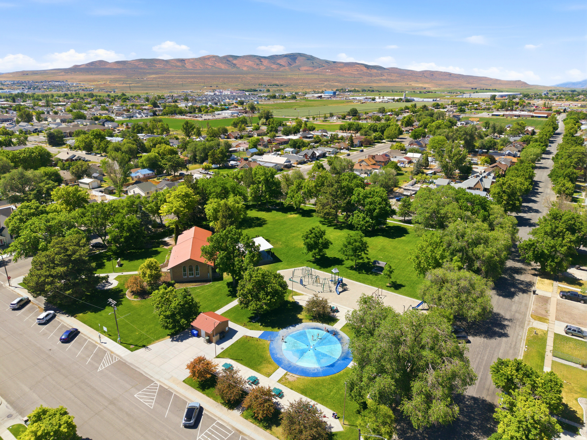 main property photo 9